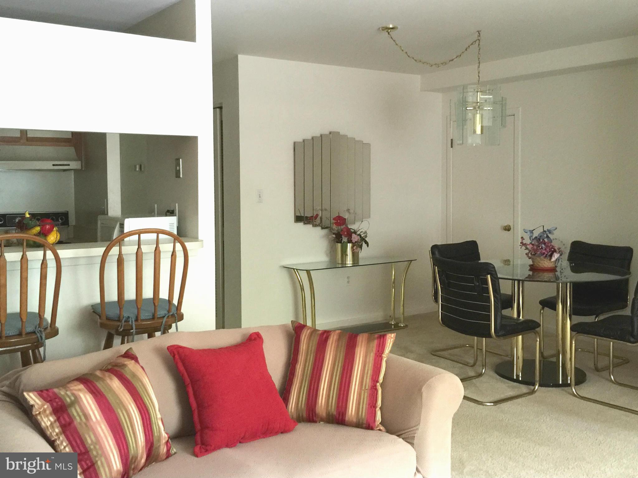 BEDFORD COMMONS - Residential Lease