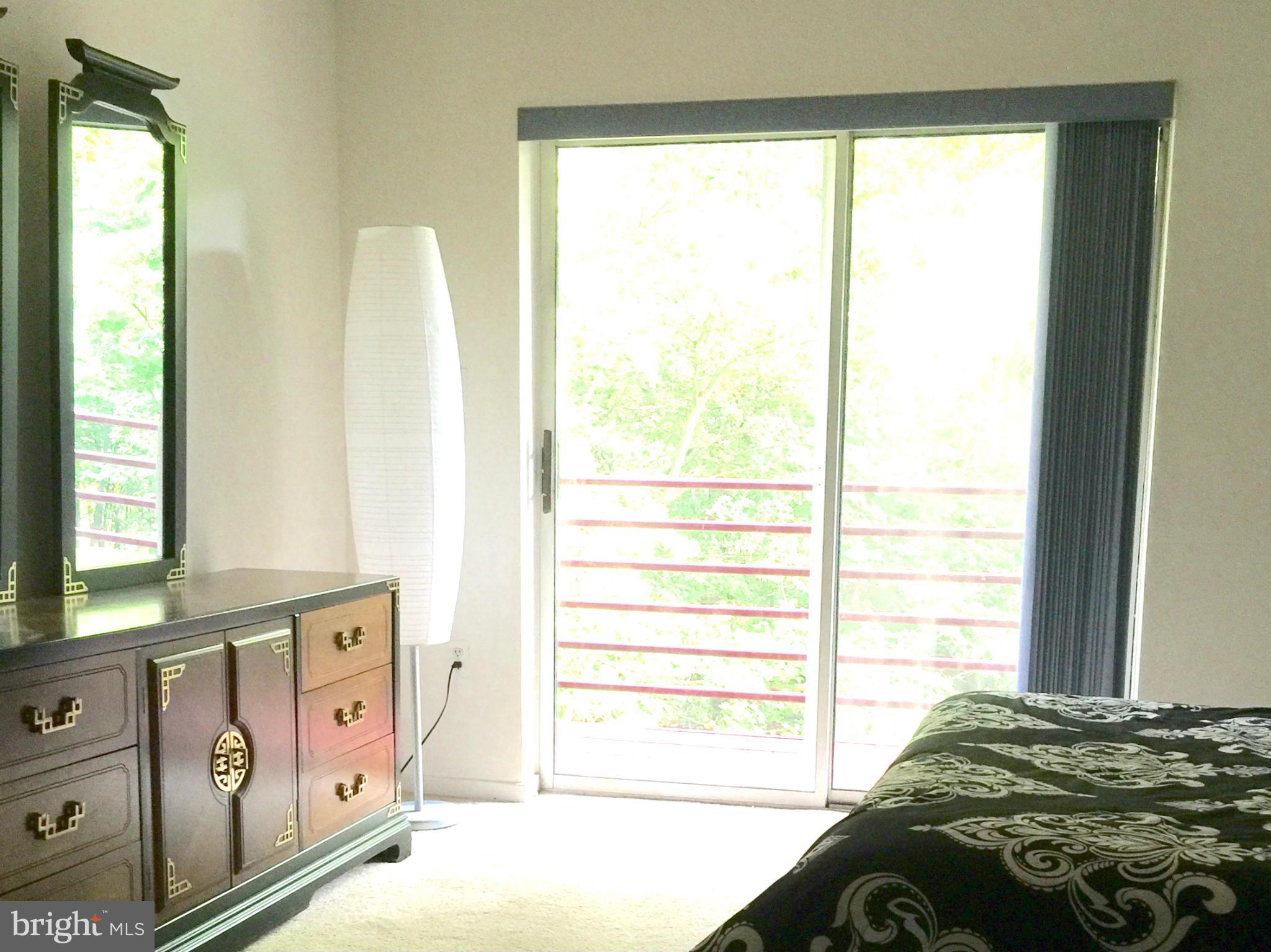 BEDFORD COMMONS - Residential Lease