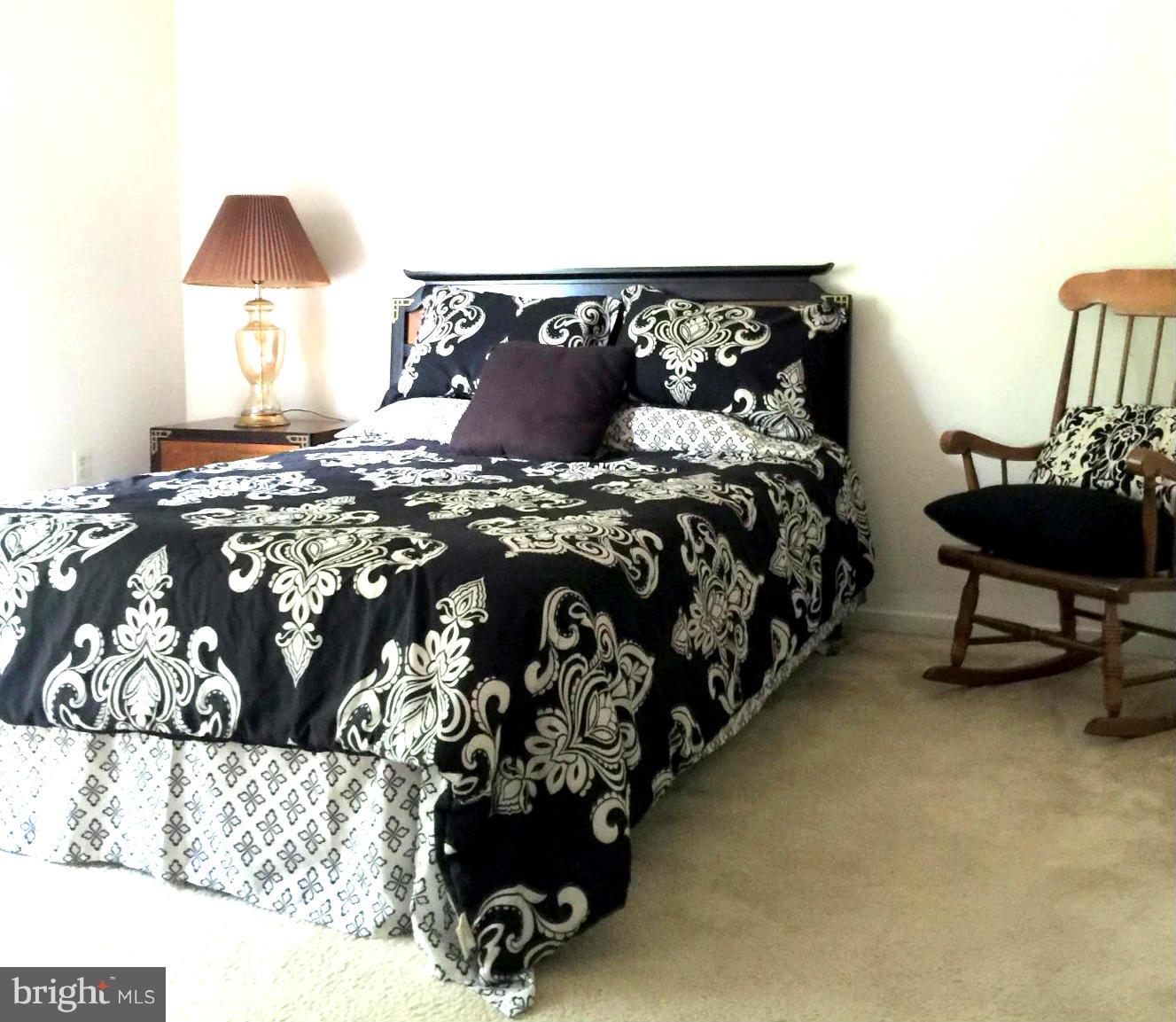 BEDFORD COMMONS - Residential Lease