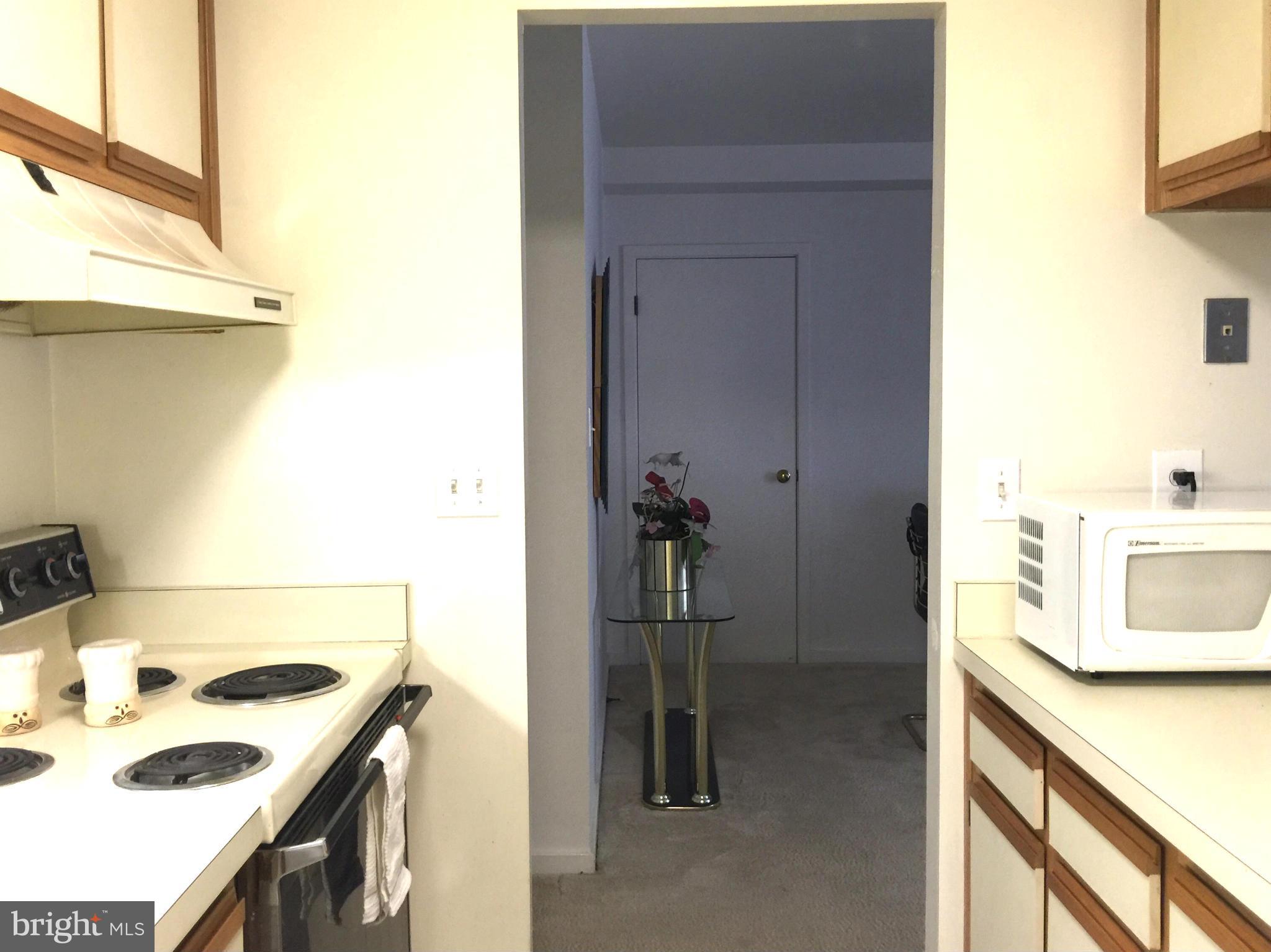 BEDFORD COMMONS - Residential Lease