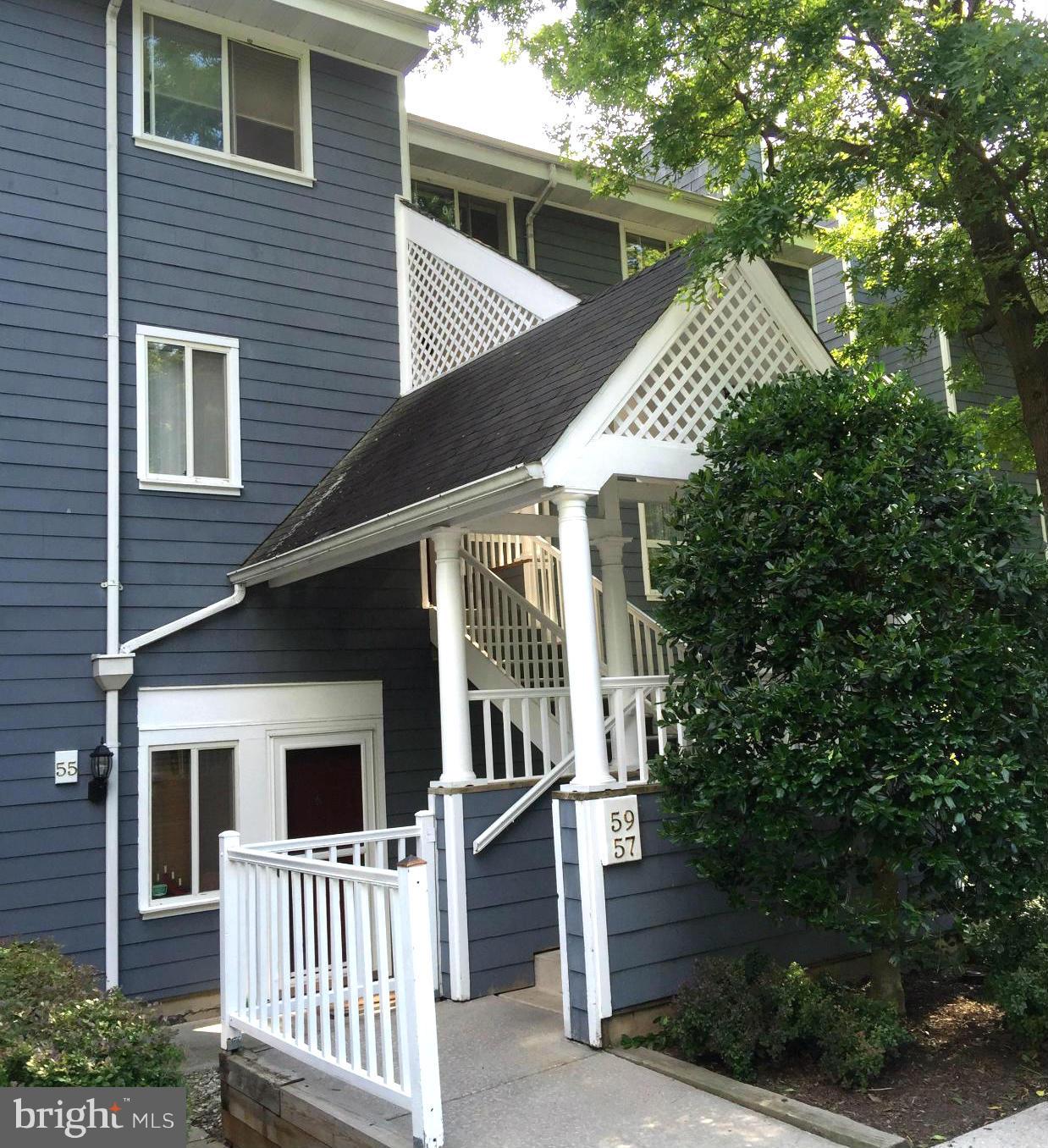 BEDFORD COMMONS - Residential Lease