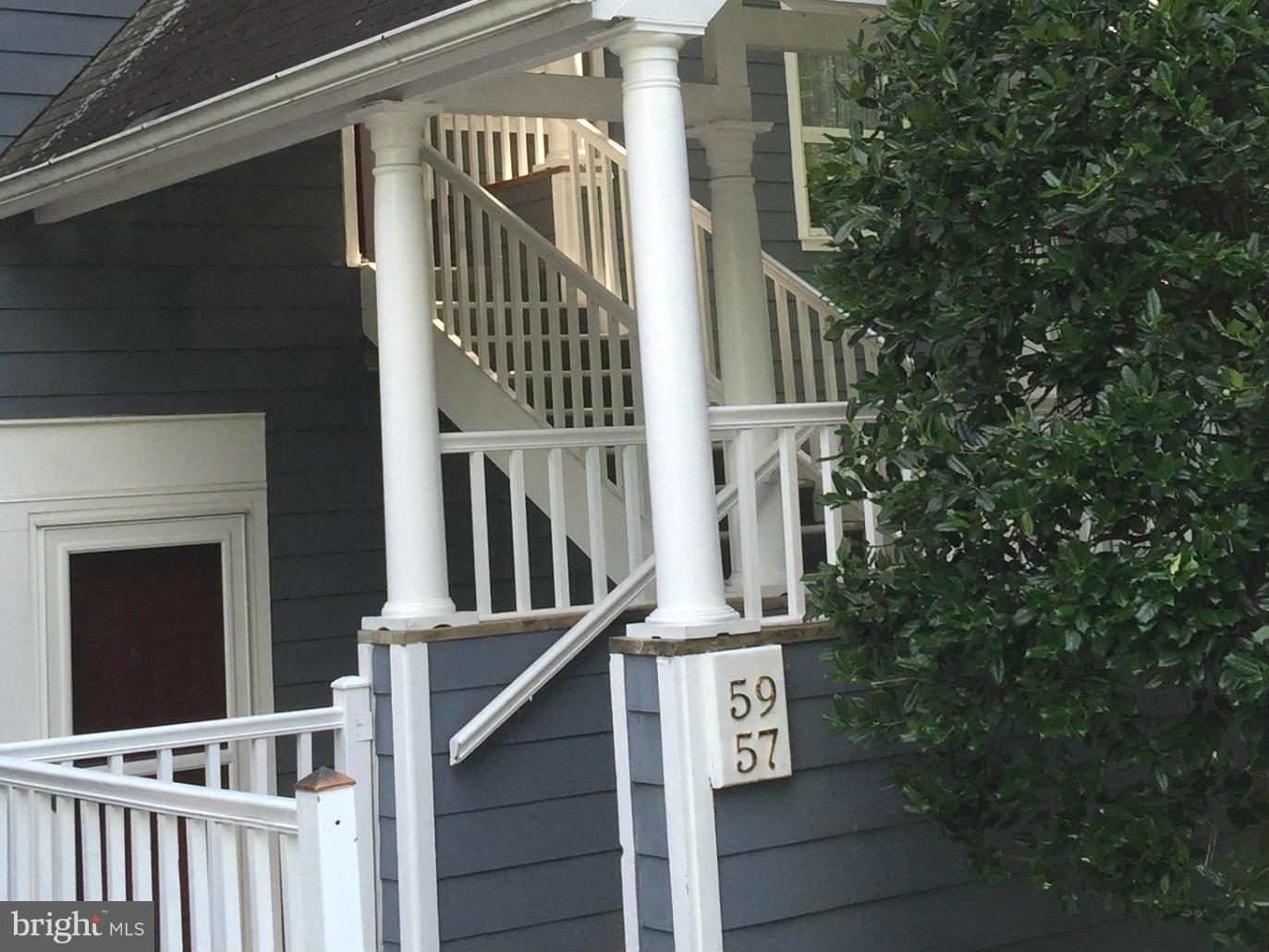 BEDFORD COMMONS - Residential Lease