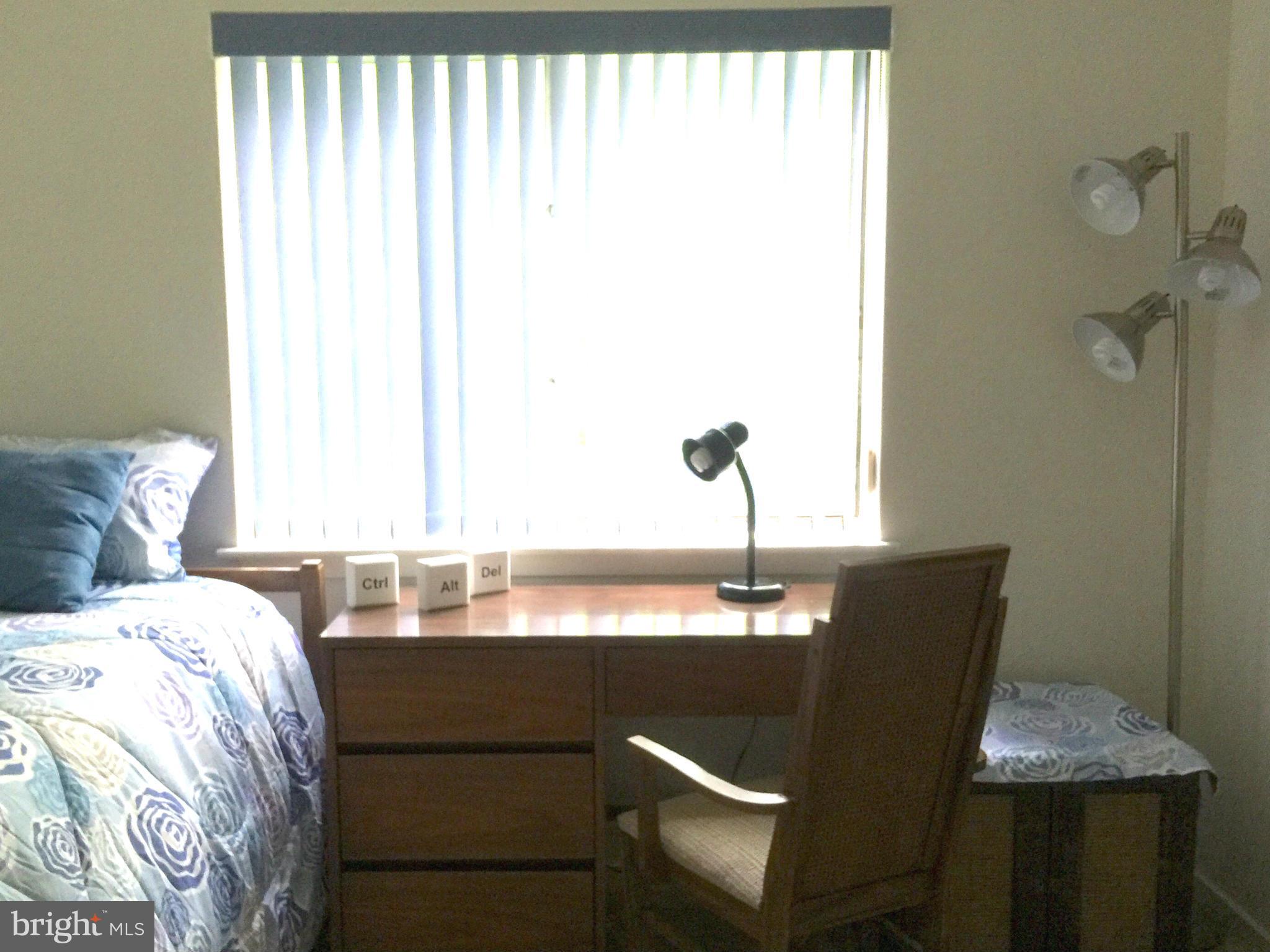 BEDFORD COMMONS - Residential Lease