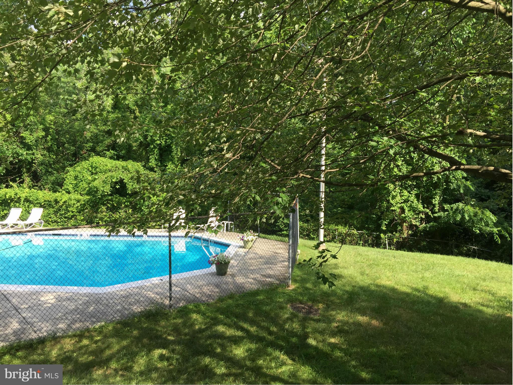 BEDFORD COMMONS - Residential Lease