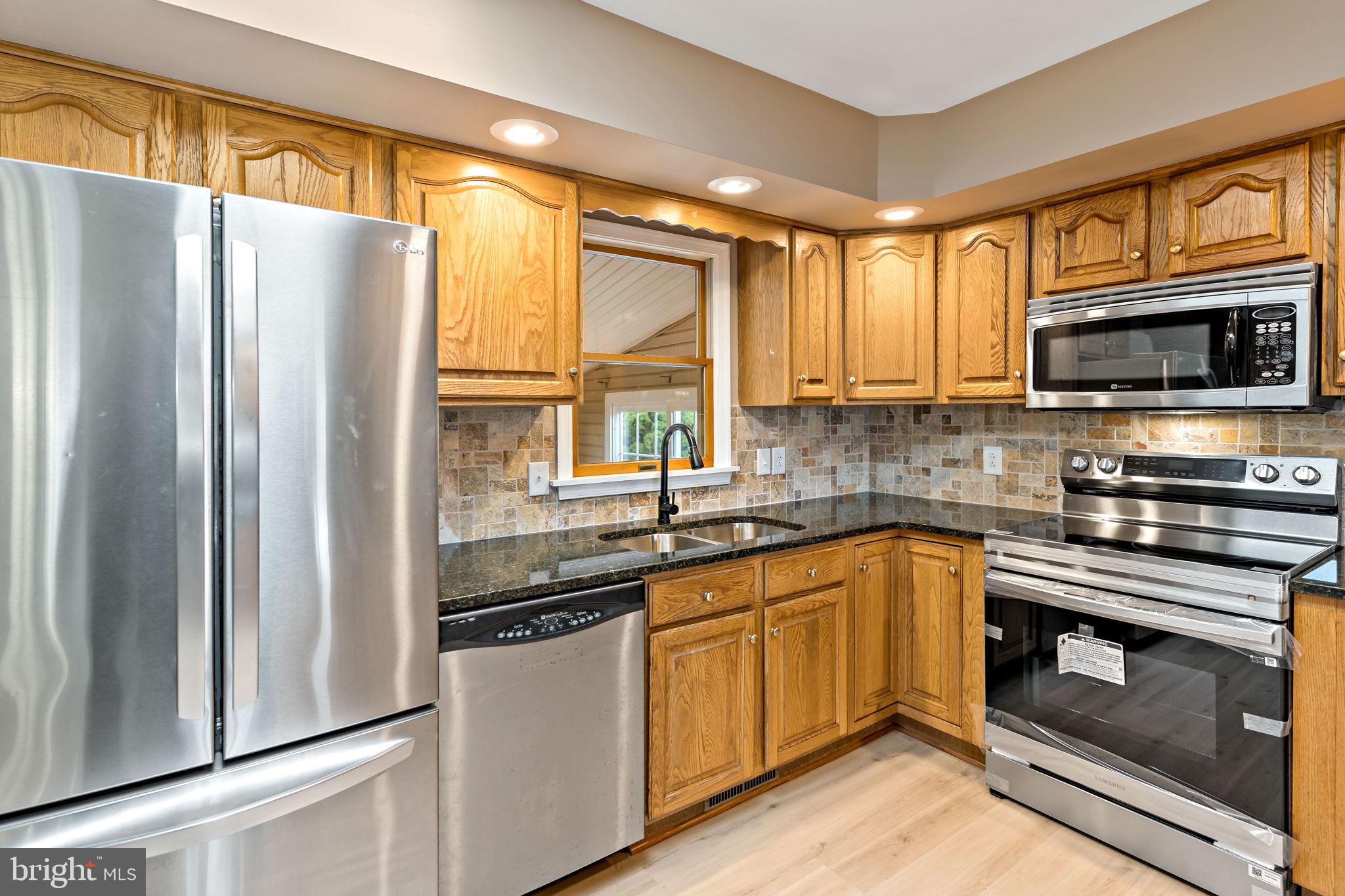 HENSELL HEIGHTS - Residential