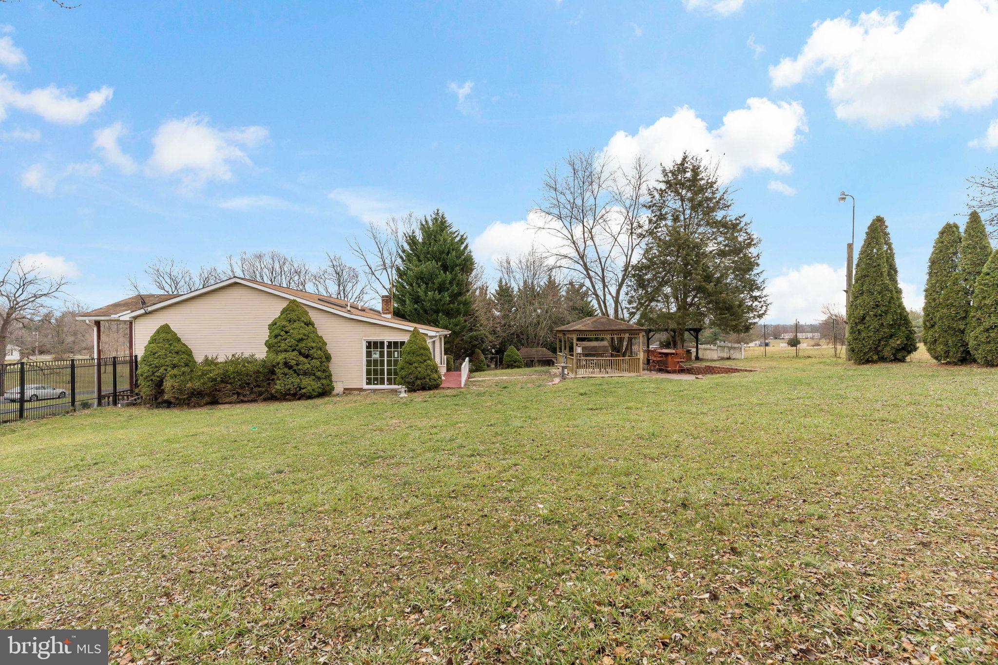 HENSELL HEIGHTS - Residential