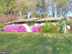 FAIRFAX VILLA - Residential