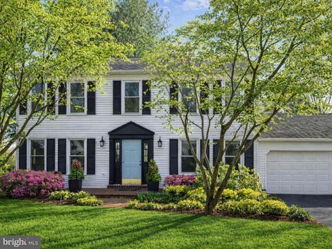 Photo of 1232 Bishopsgate Way, RESTON, VA 20194 (MLS # VAFX2298396)