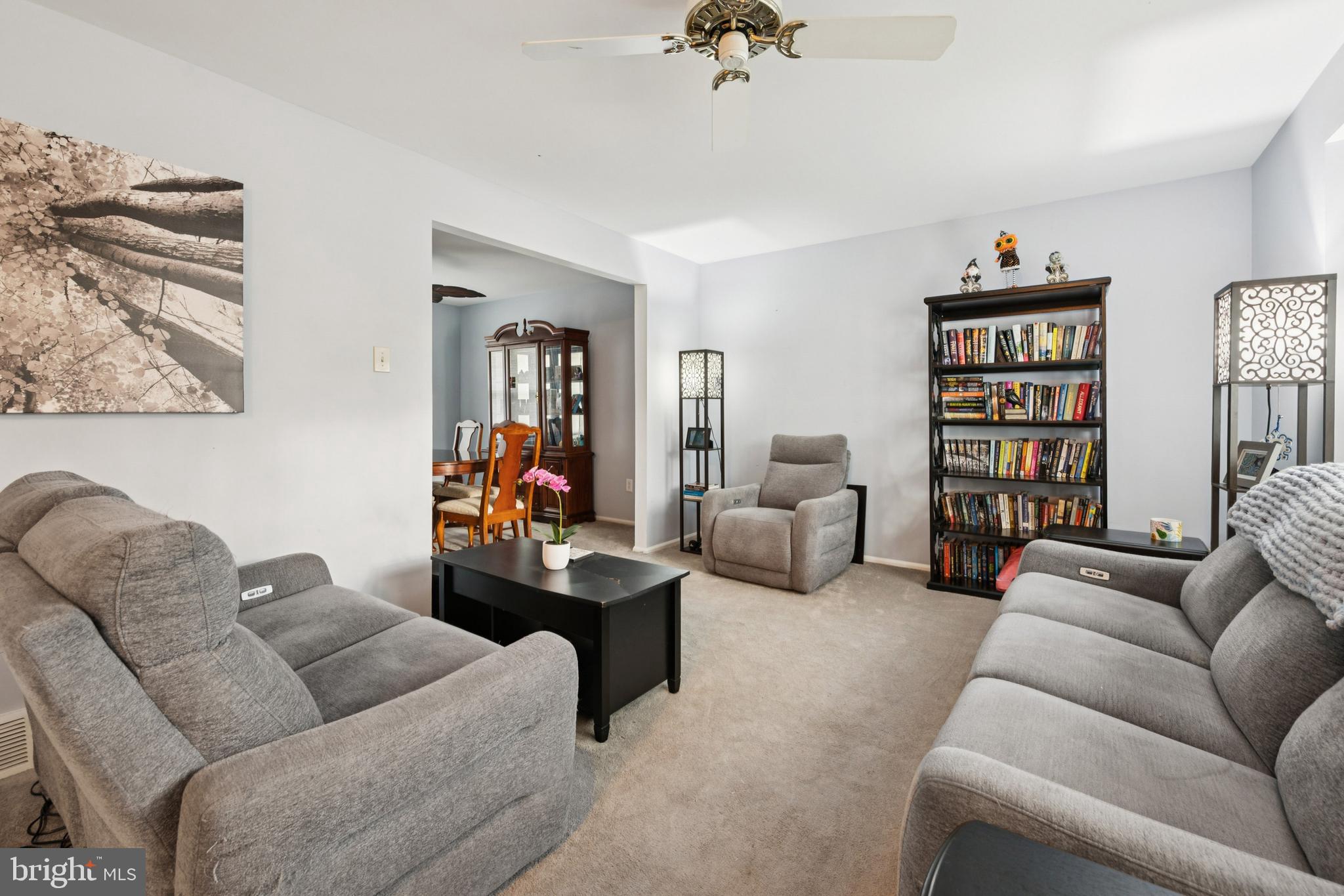 10 TROON ROAD