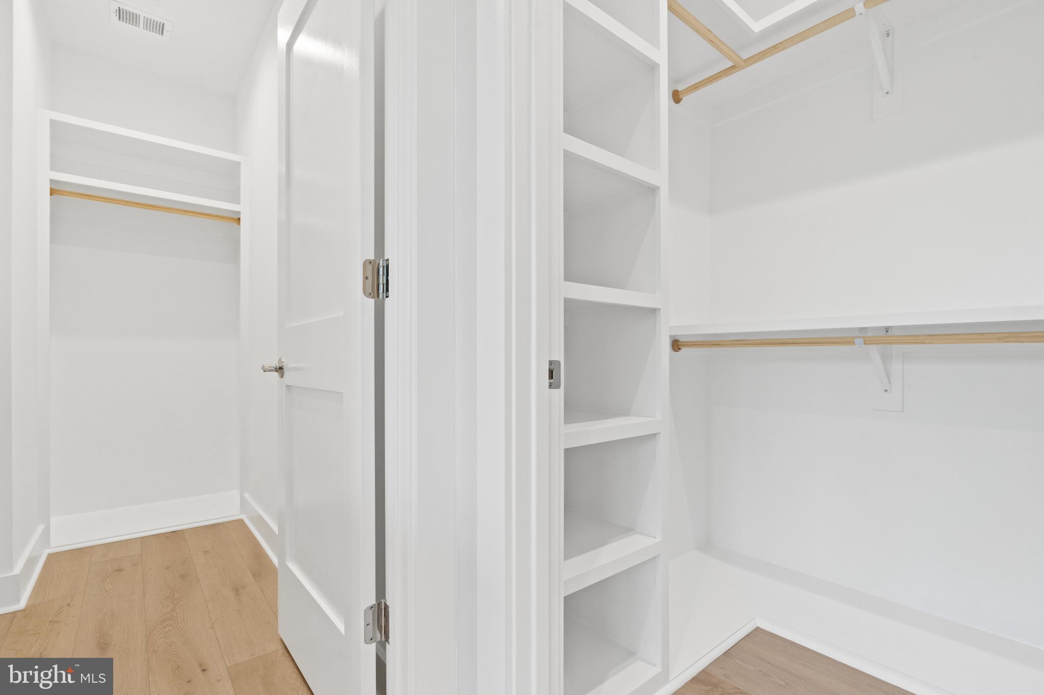 DEL RAY - Residential