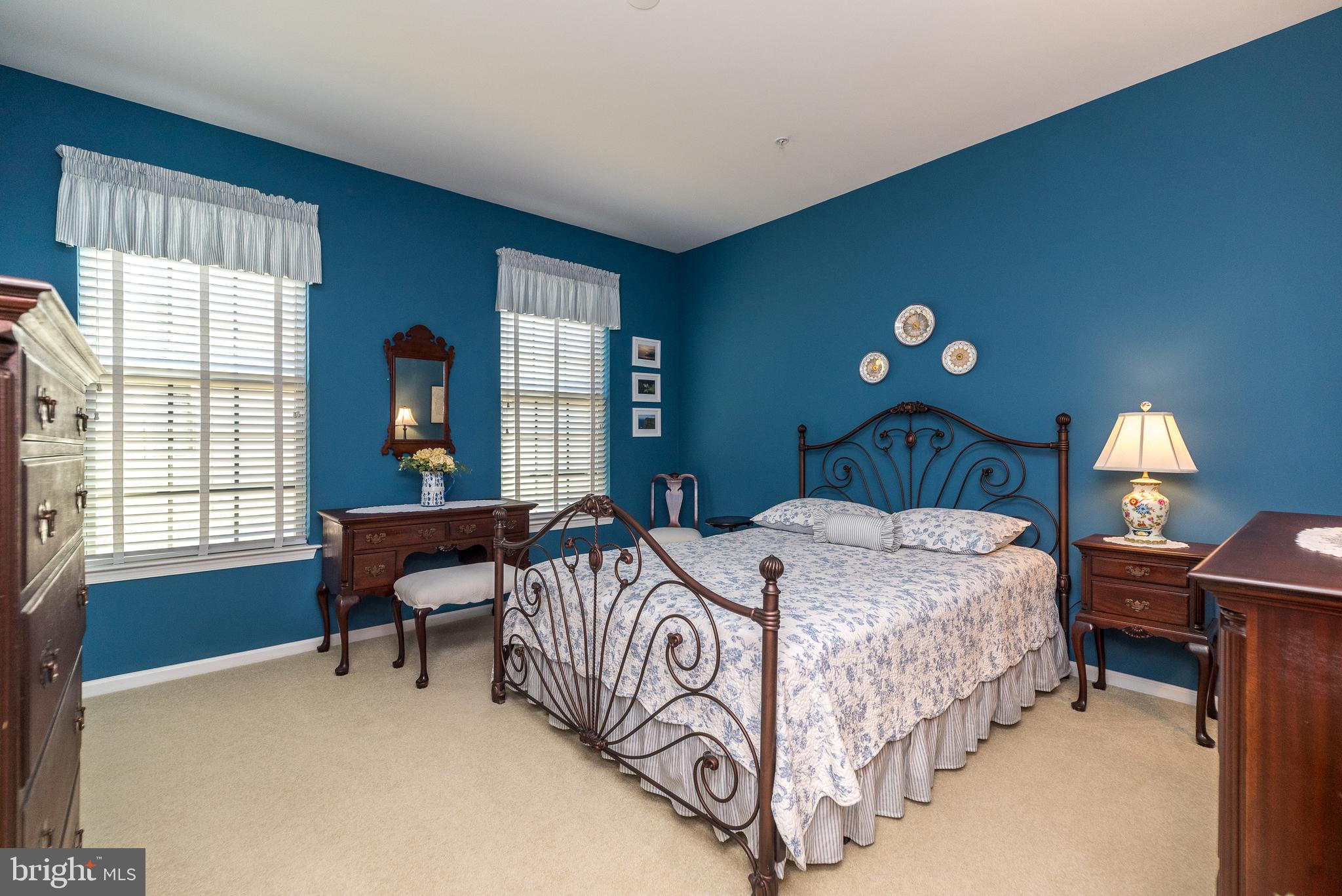 HERITAGE CR ESTS - Residential