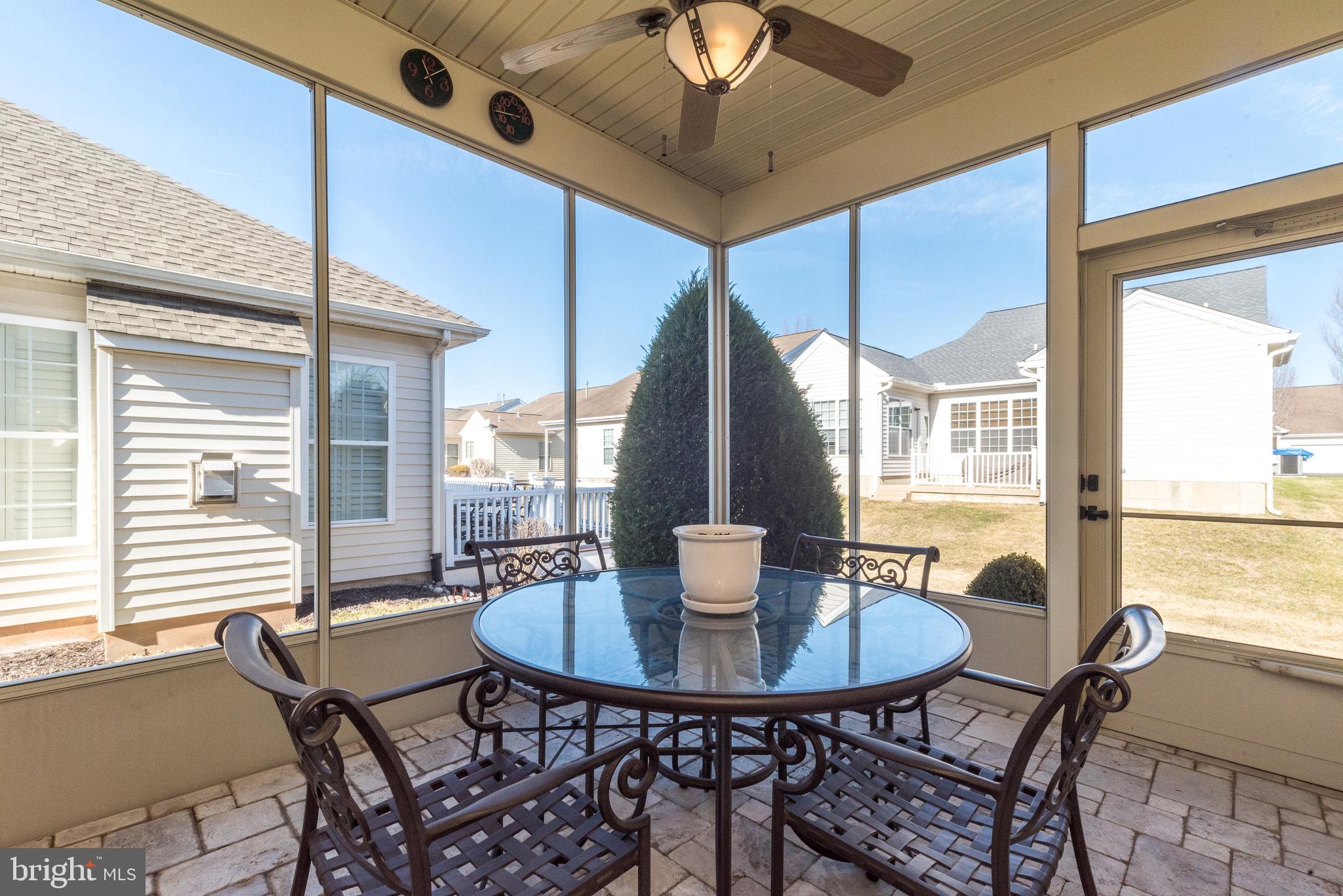 HERITAGE CR ESTS - Residential