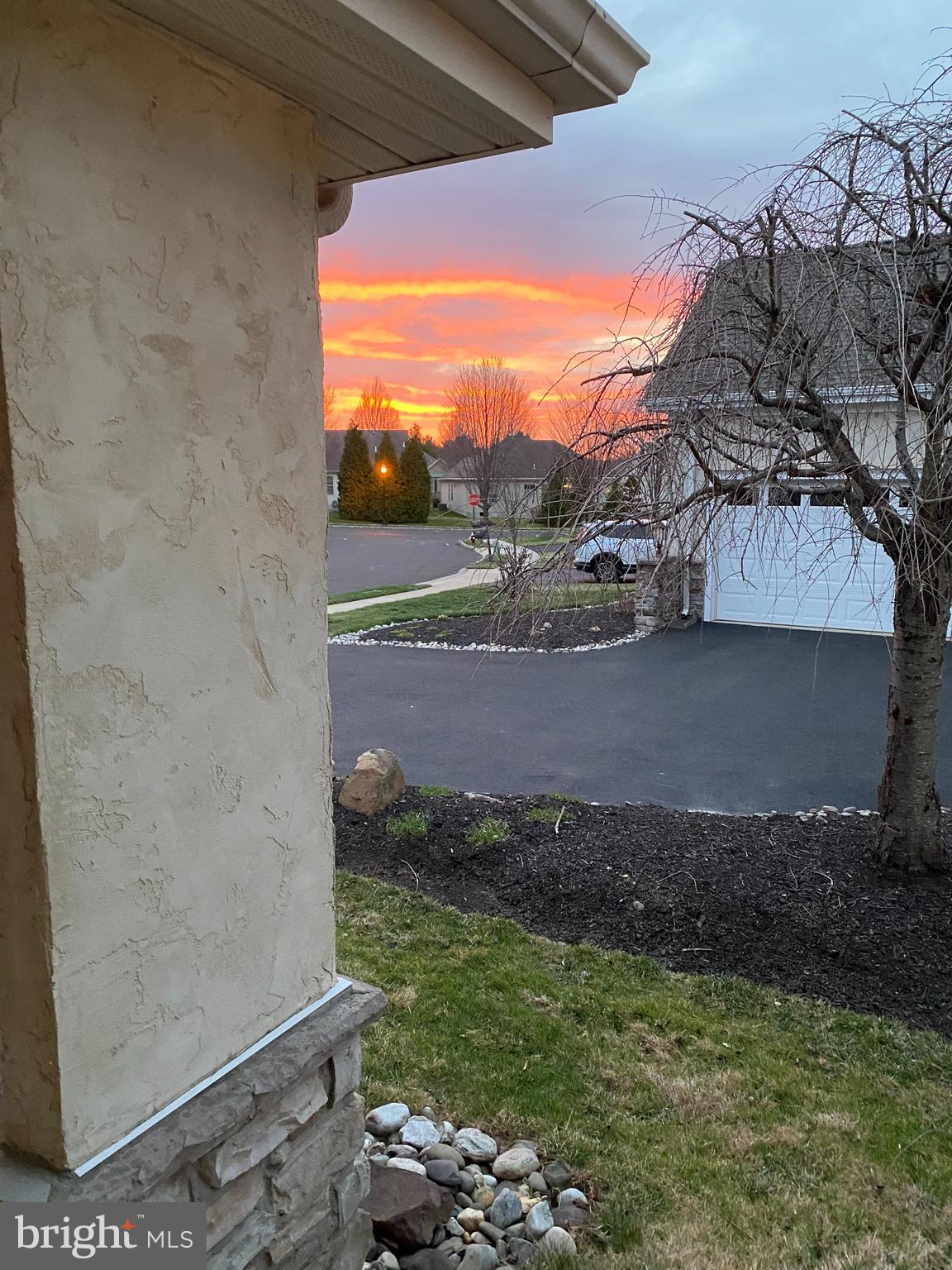 HERITAGE CR ESTS - Residential