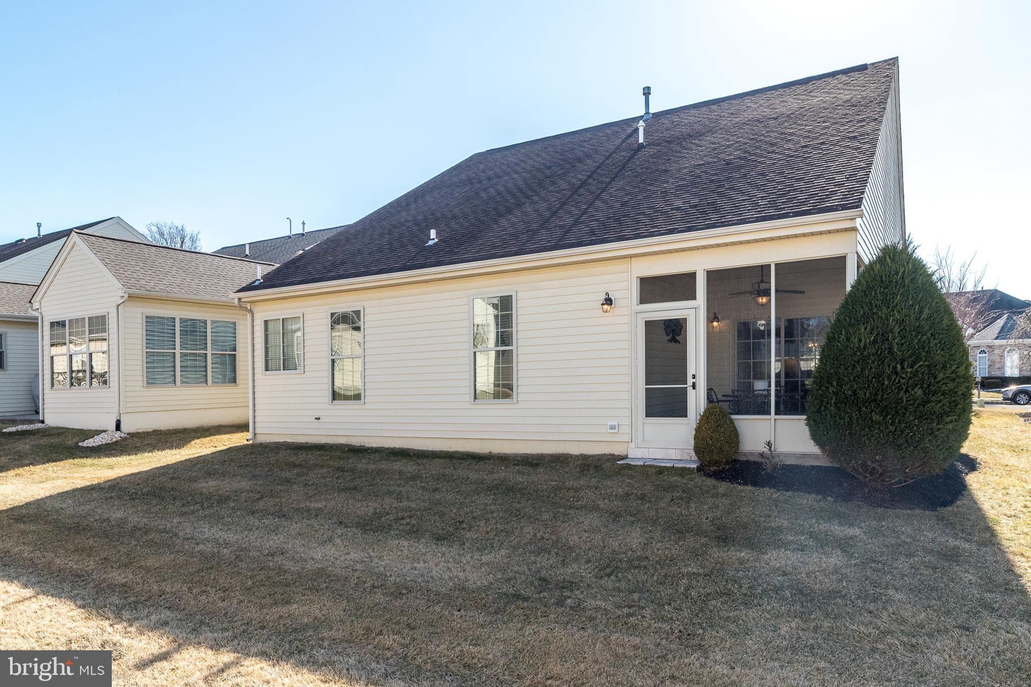 HERITAGE CR ESTS - Residential