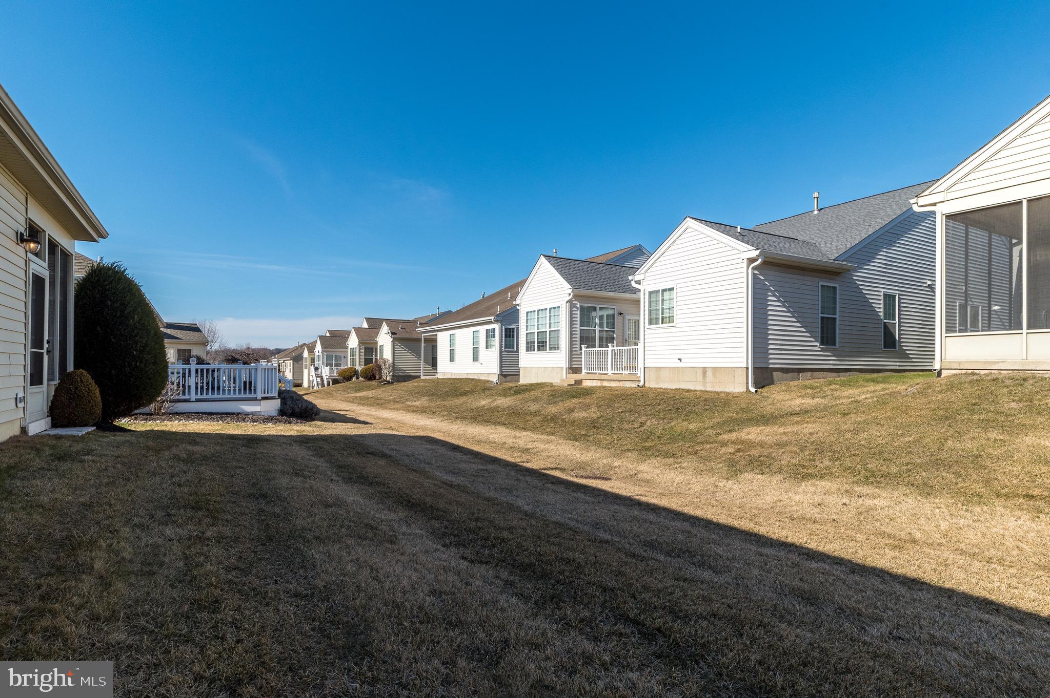 HERITAGE CR ESTS - Residential