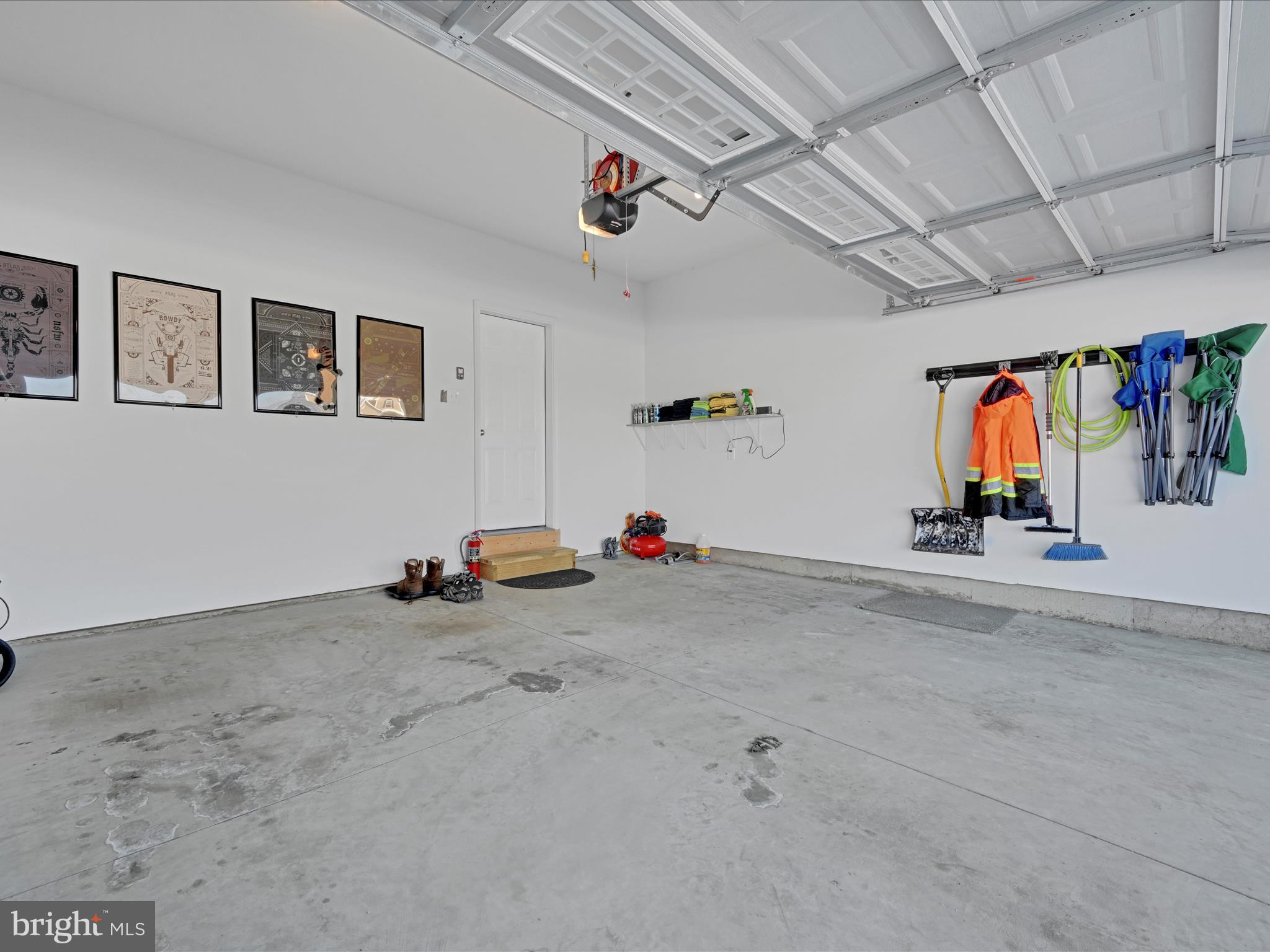 MCINTOSH FARMS - Residential