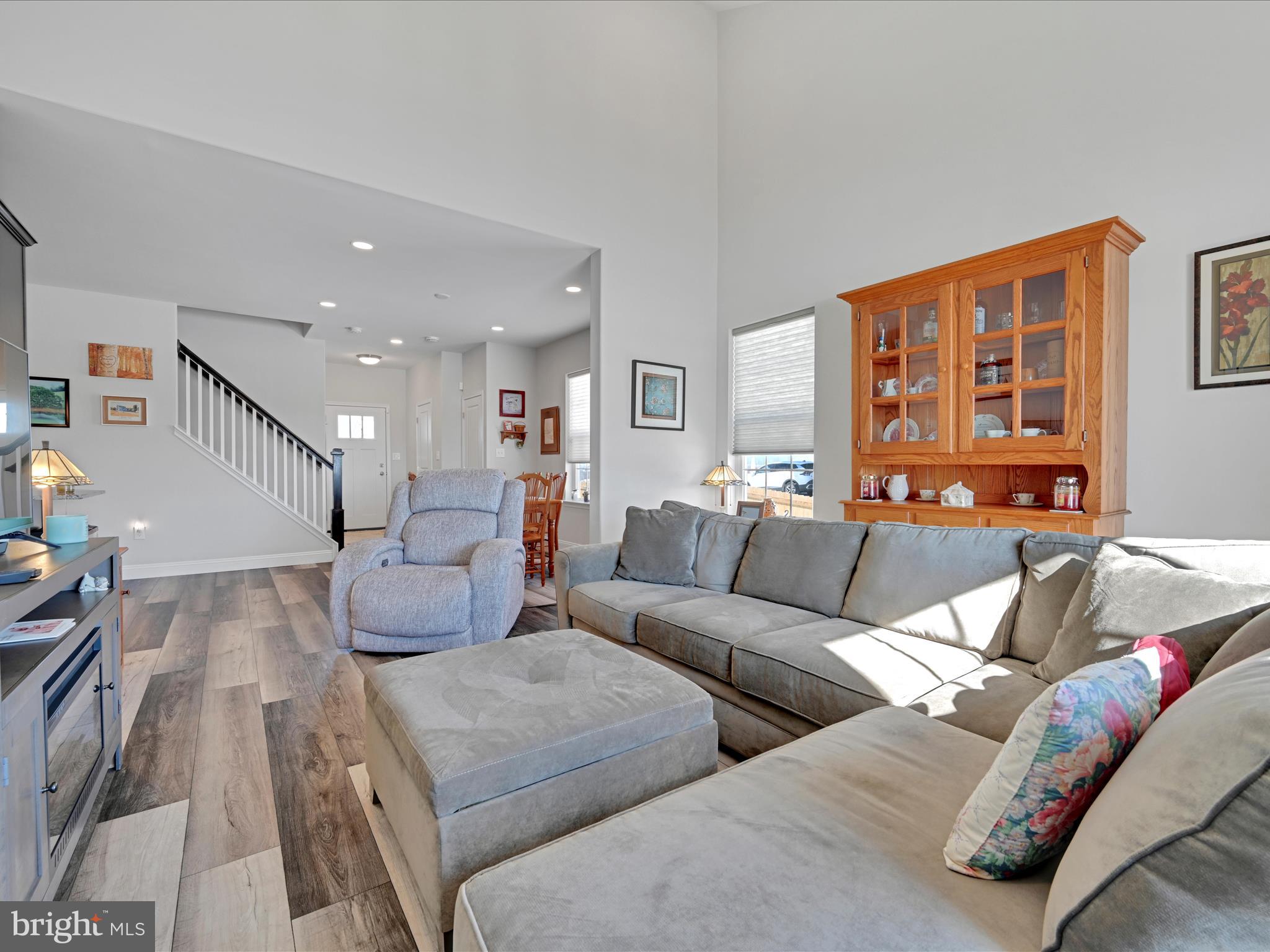 MCINTOSH FARMS - Residential