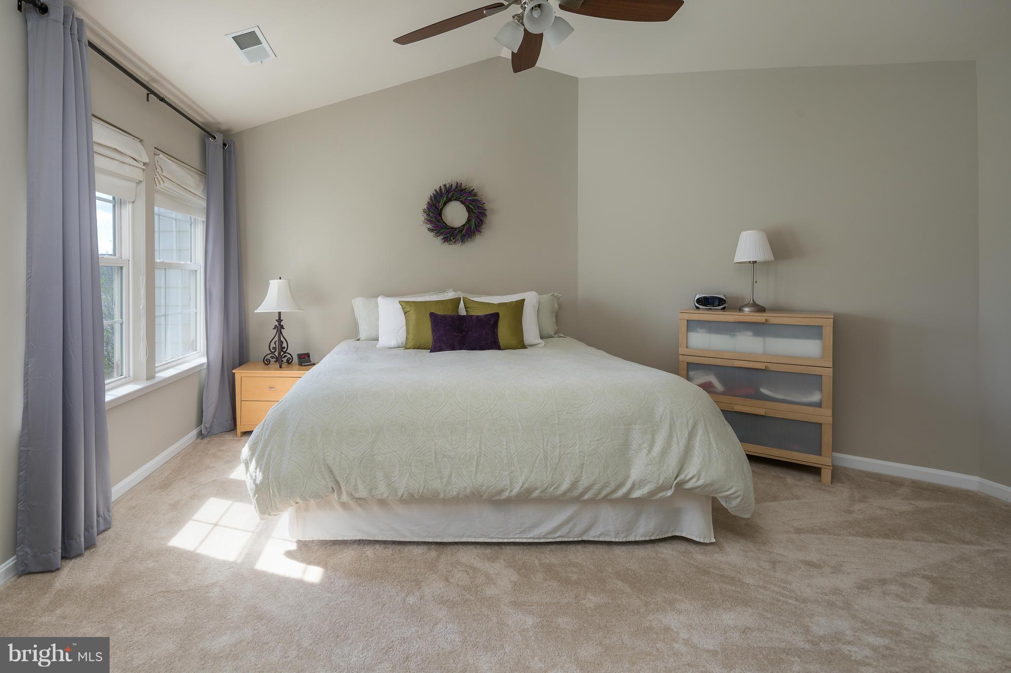 INDEPENDENCE - Residential