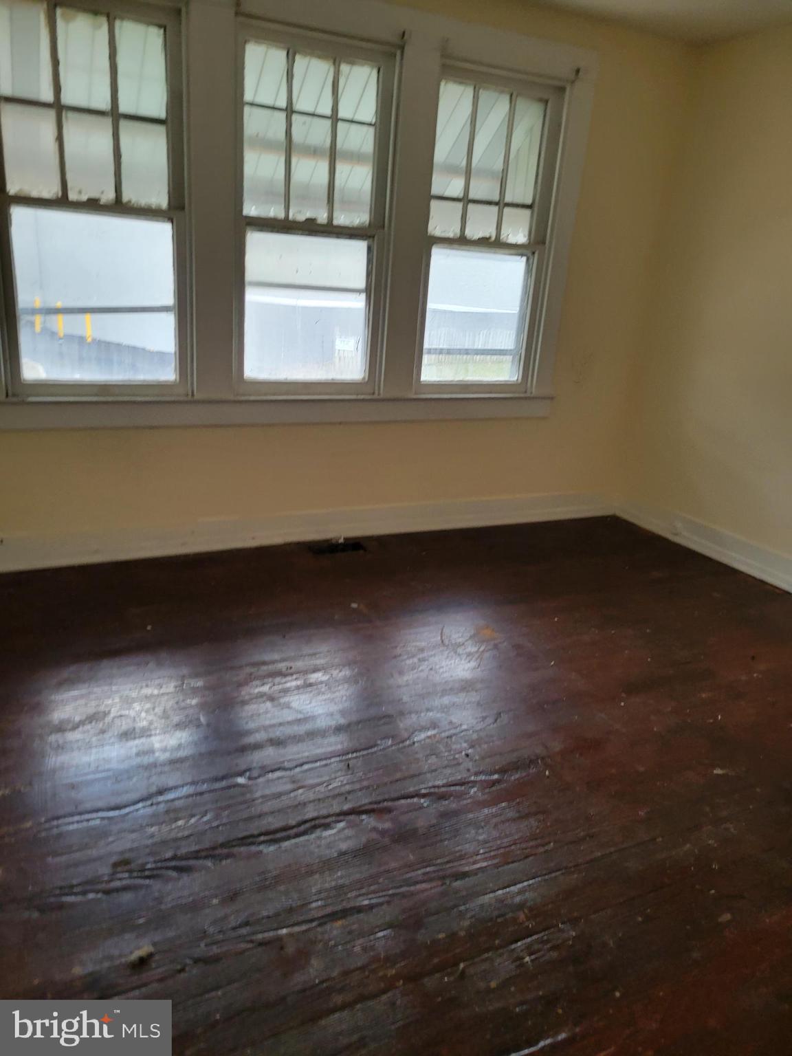 LINWOOD - Residential