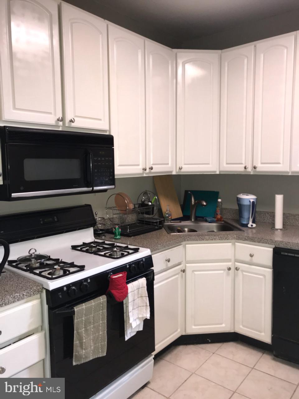 RITTENHOUSE SQUARE - Residential Lease