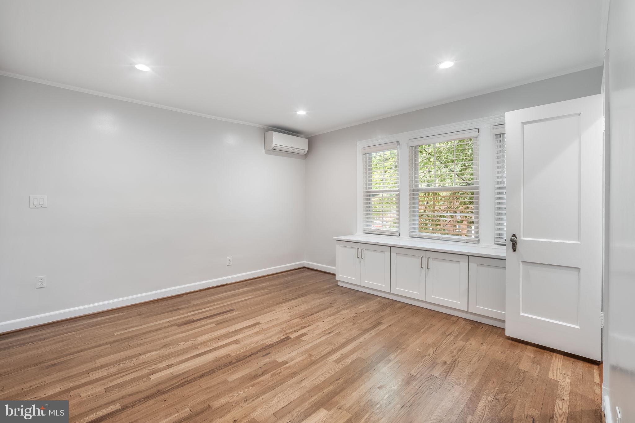 2600 16TH STREET S 687