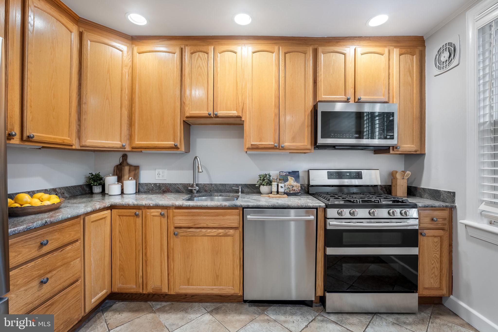 2600 16TH STREET S 687