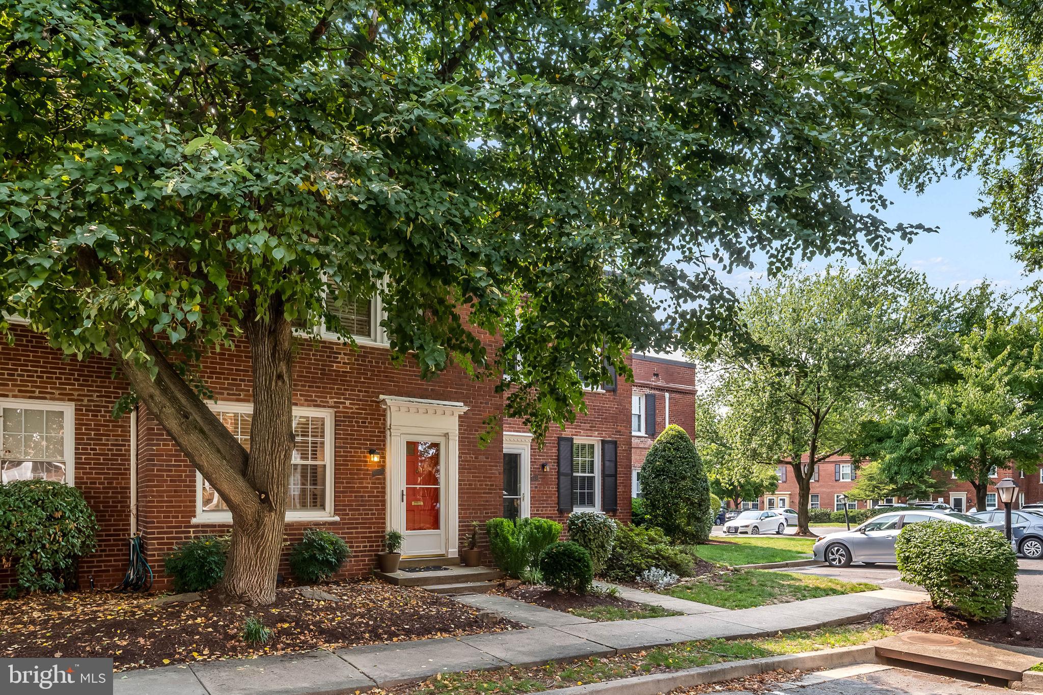 2600 16TH STREET S 687