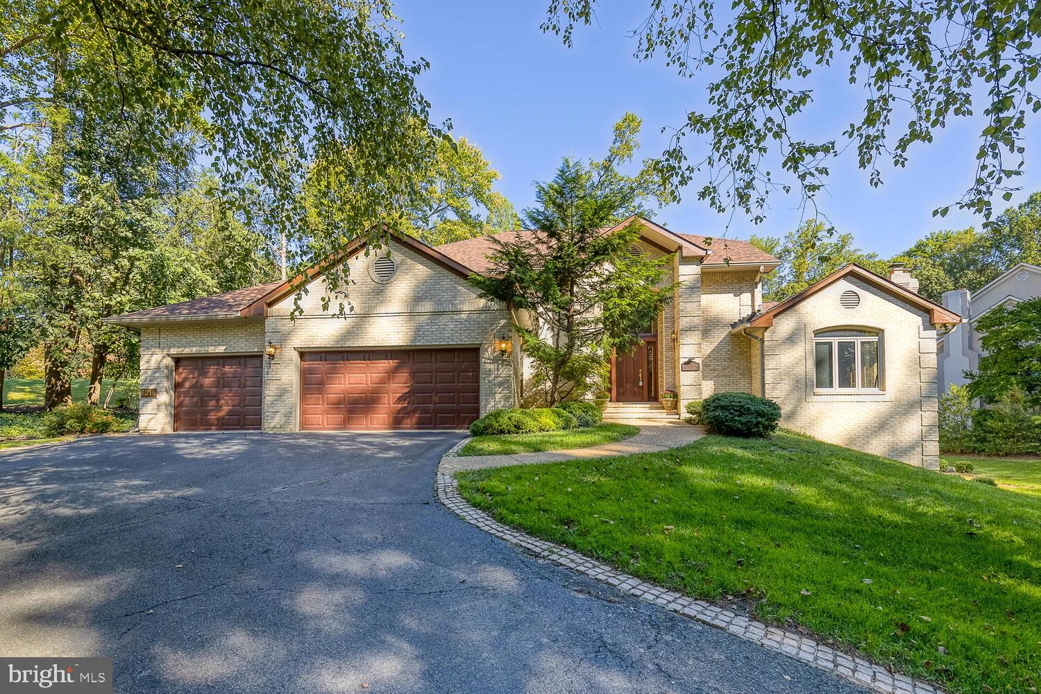 3214 Valley Lane, Falls Church, VA 22044