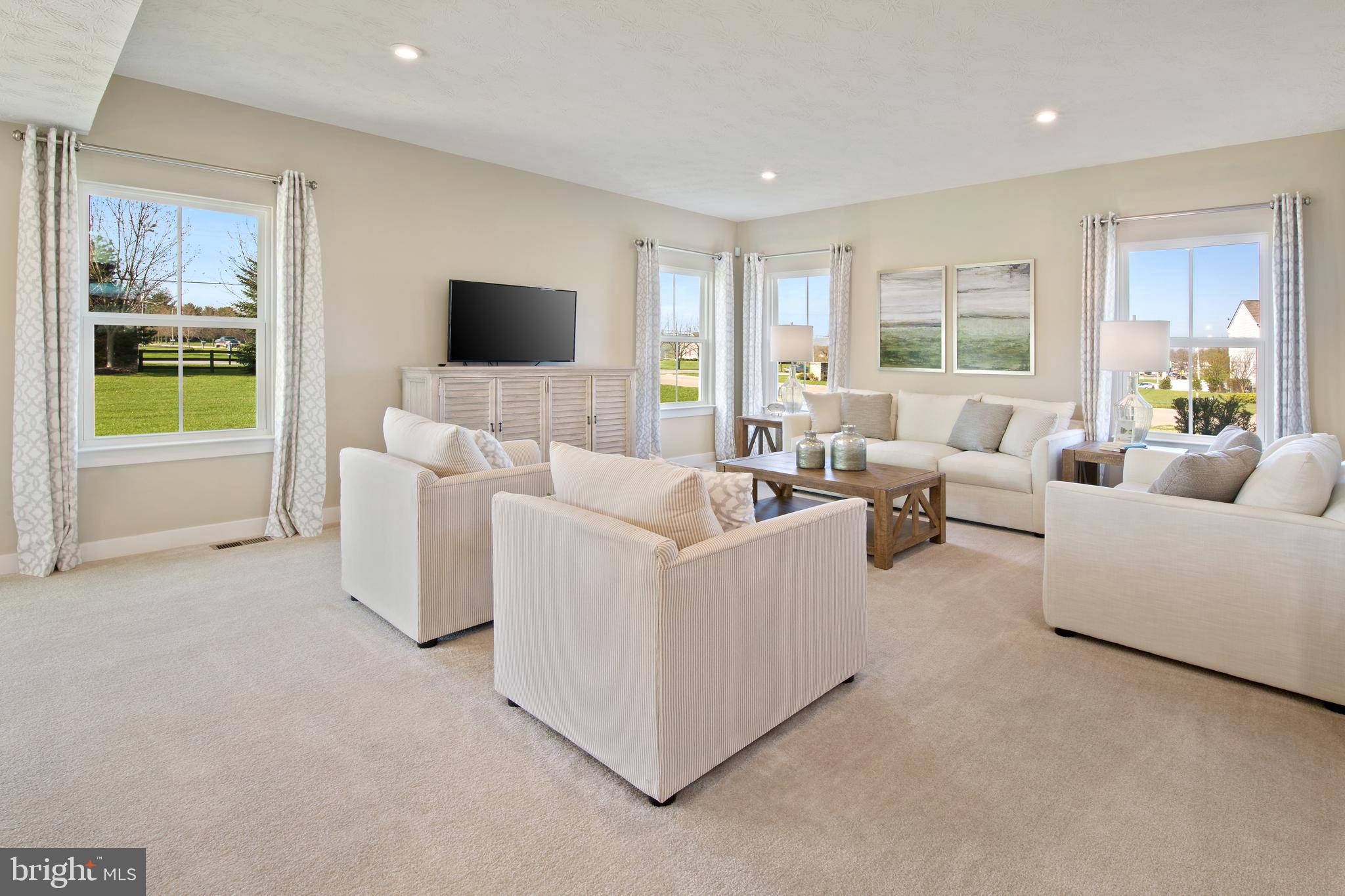 STRAY WINDS FARM - Residential