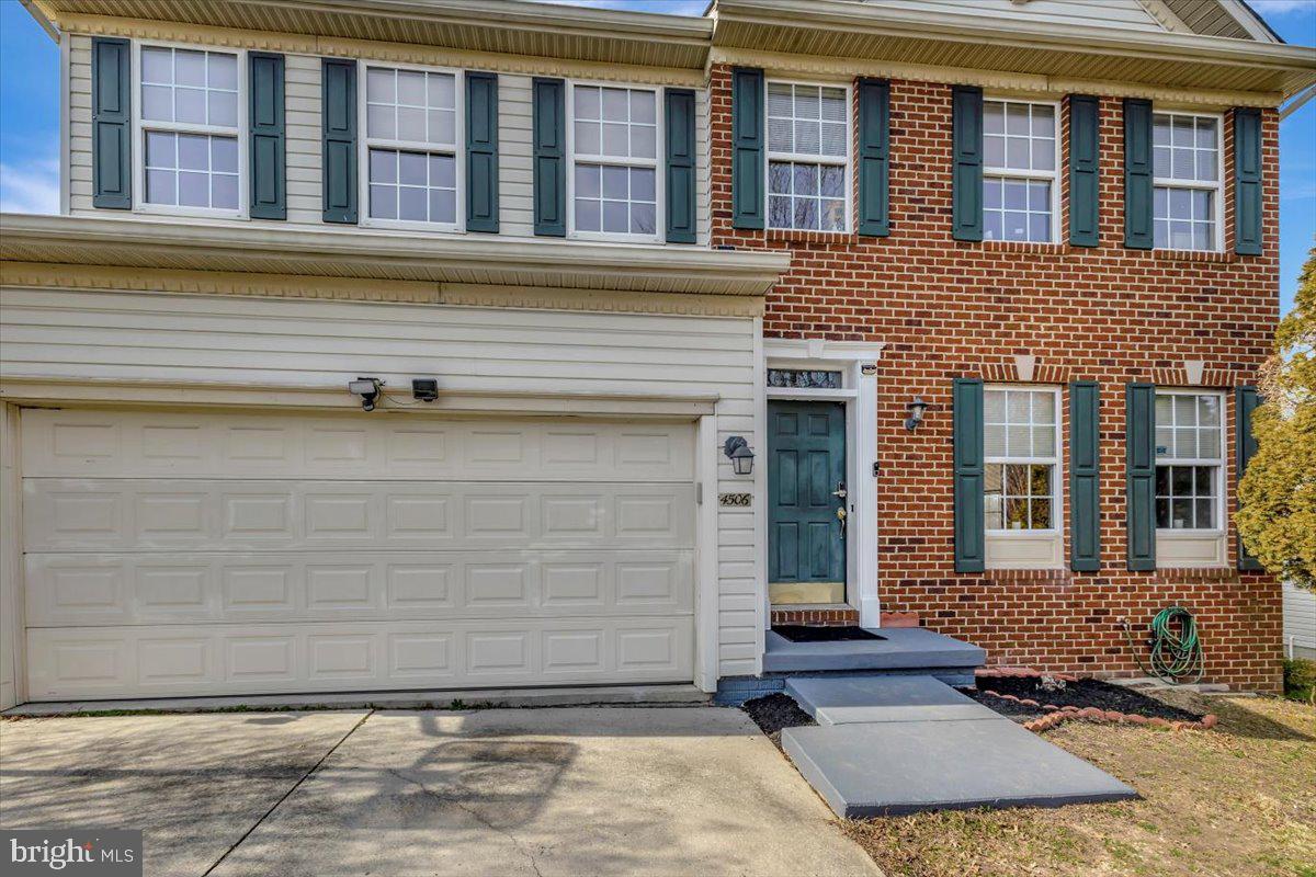 PERRY HALL - Residential