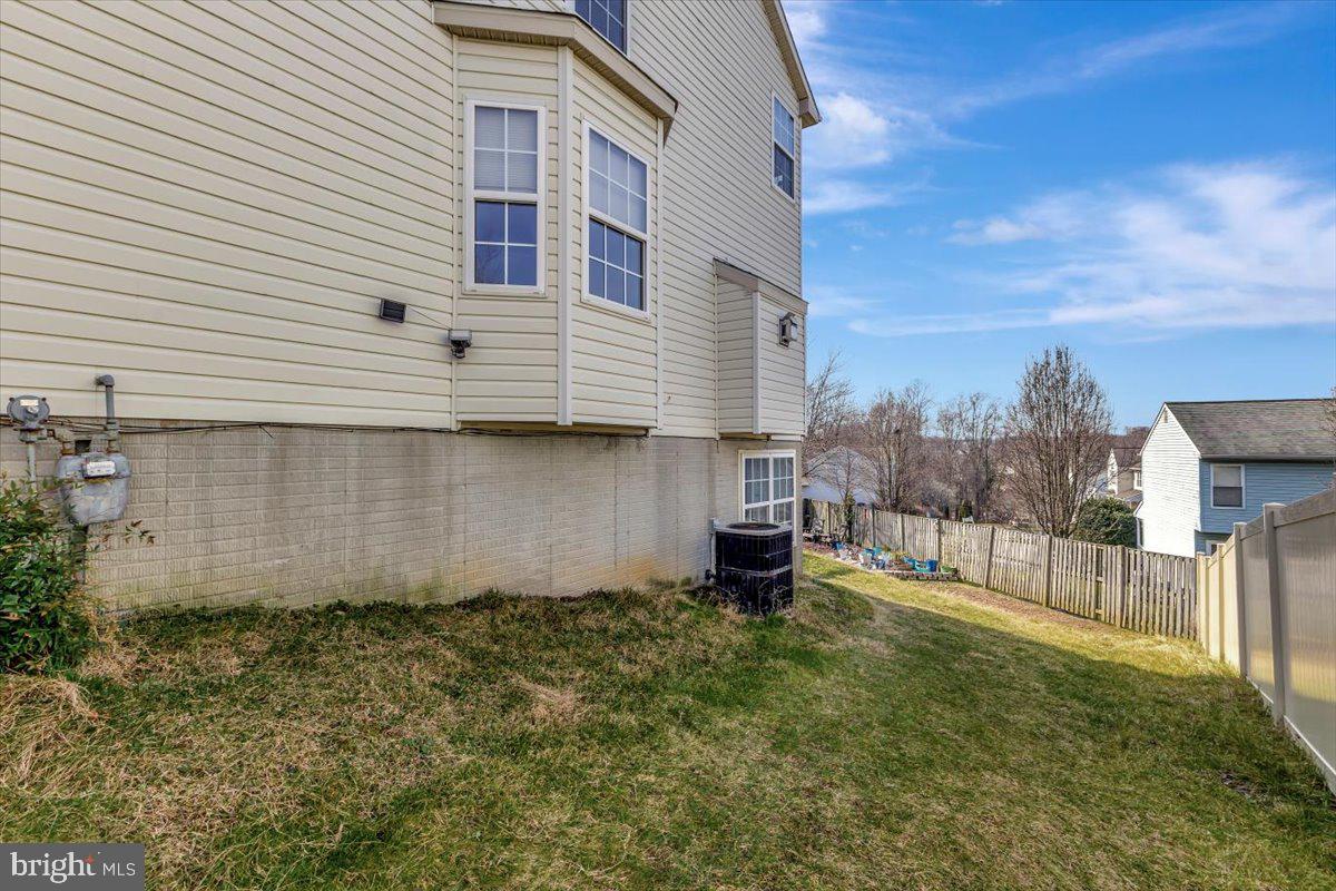 PERRY HALL - Residential