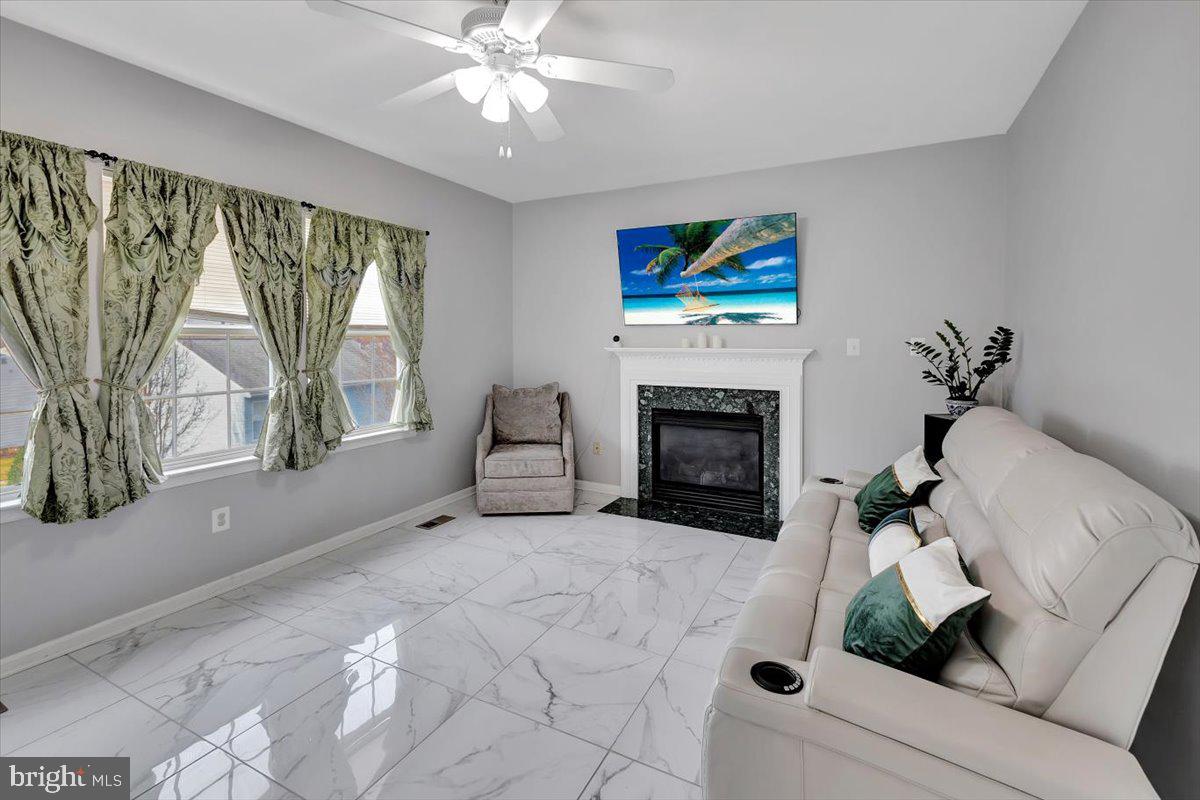 PERRY HALL - Residential