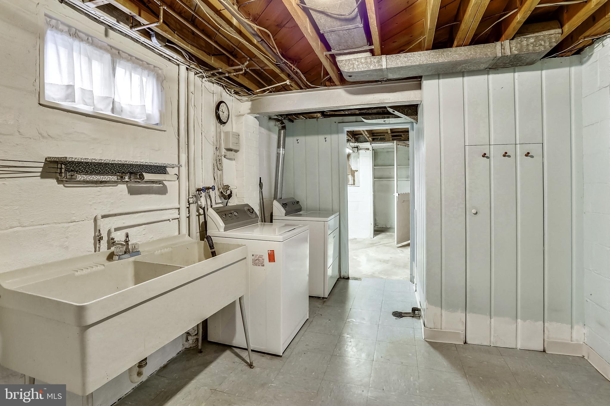 OAKVIEW - Residential