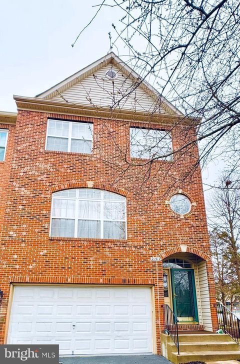 21512 TAMARACK RIDGE SQUARE 21512 STERLING VA 20164