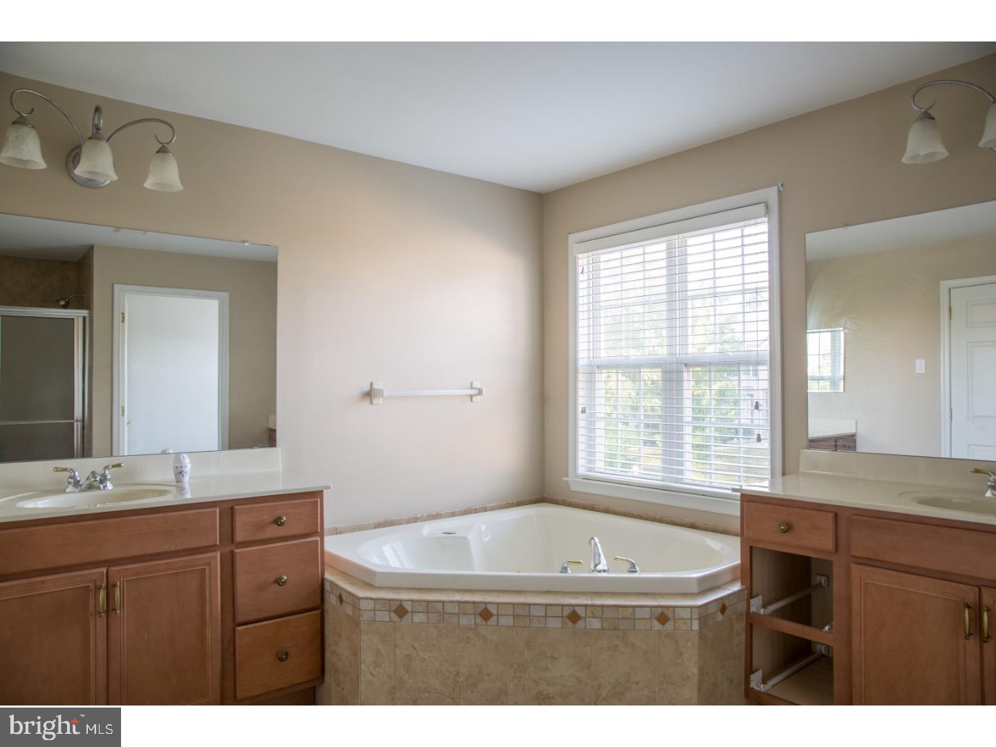 CANDLEWYCK - Residential