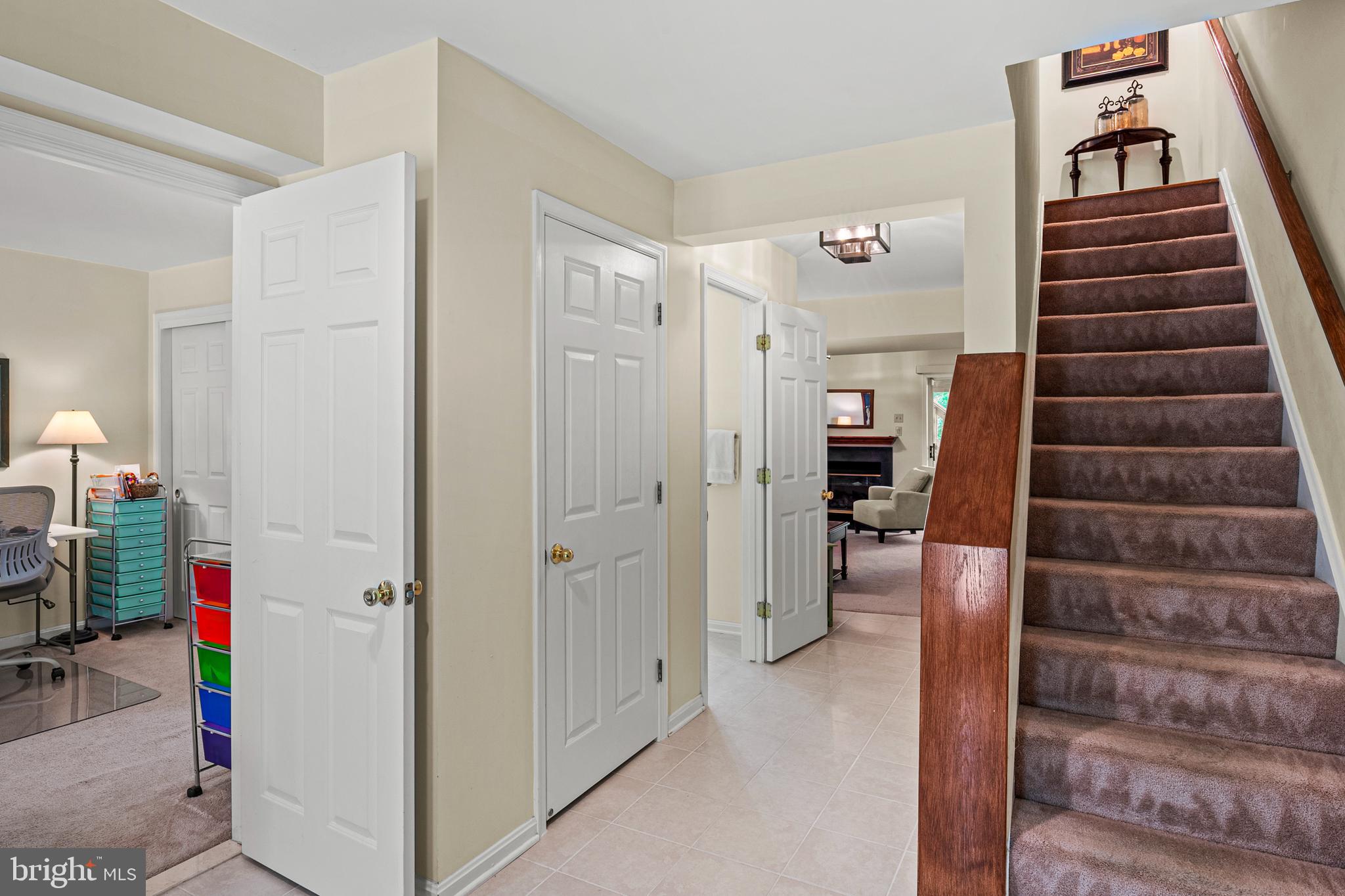 VILLAGE OF HICKORY RIDGE - Residential