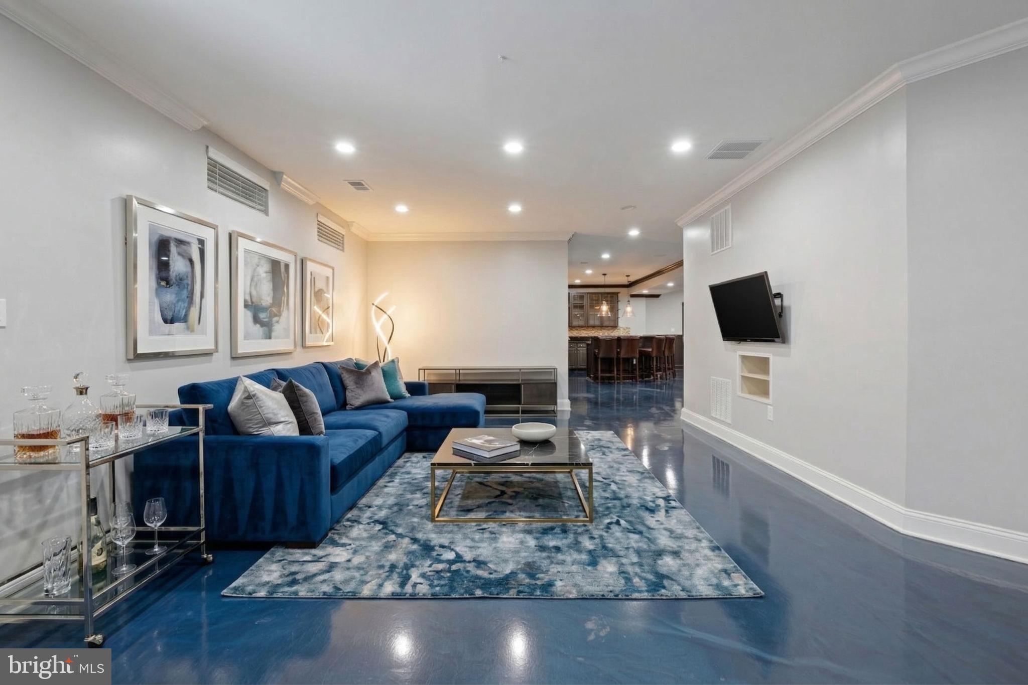 POLAND - Residential