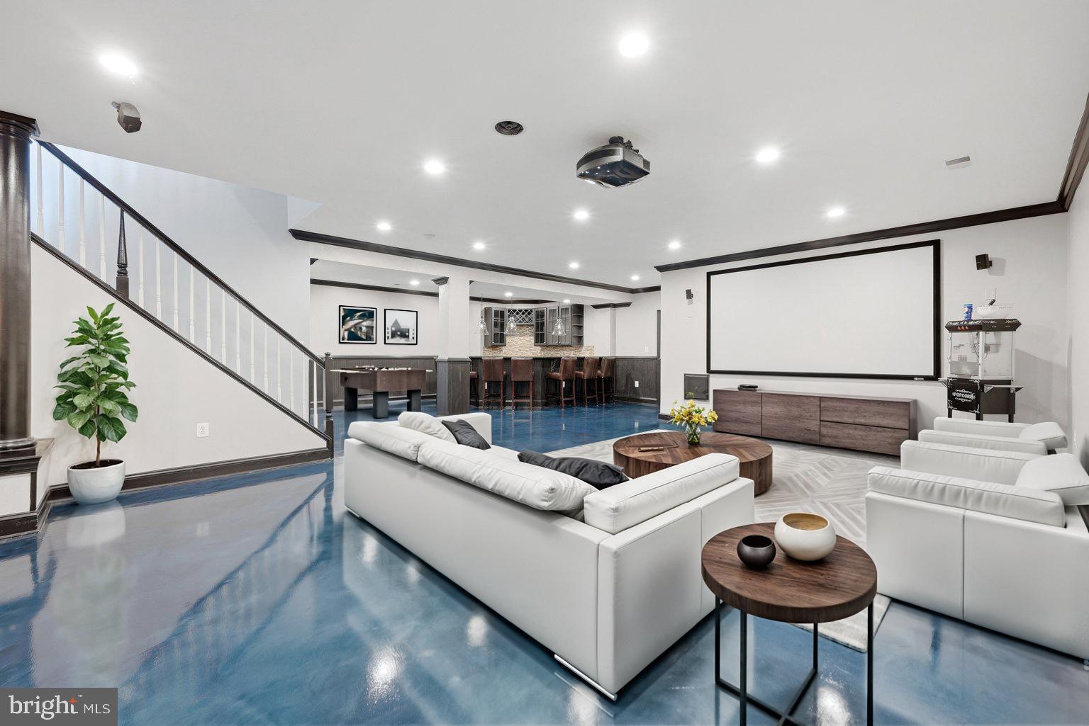 POLAND - Residential