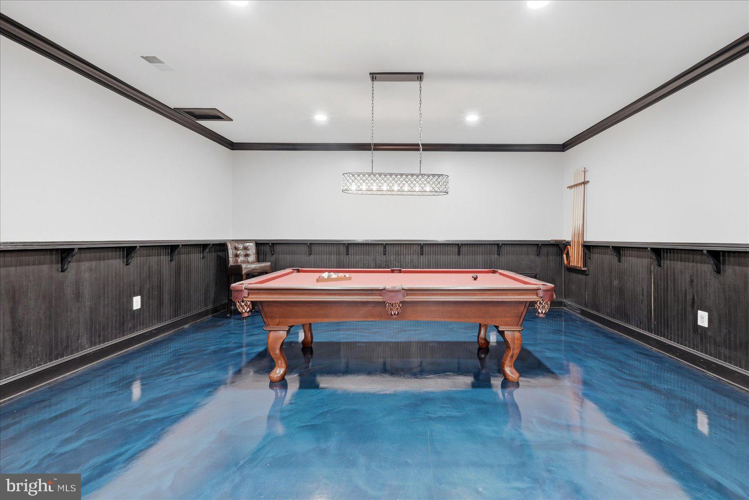 POLAND - Residential