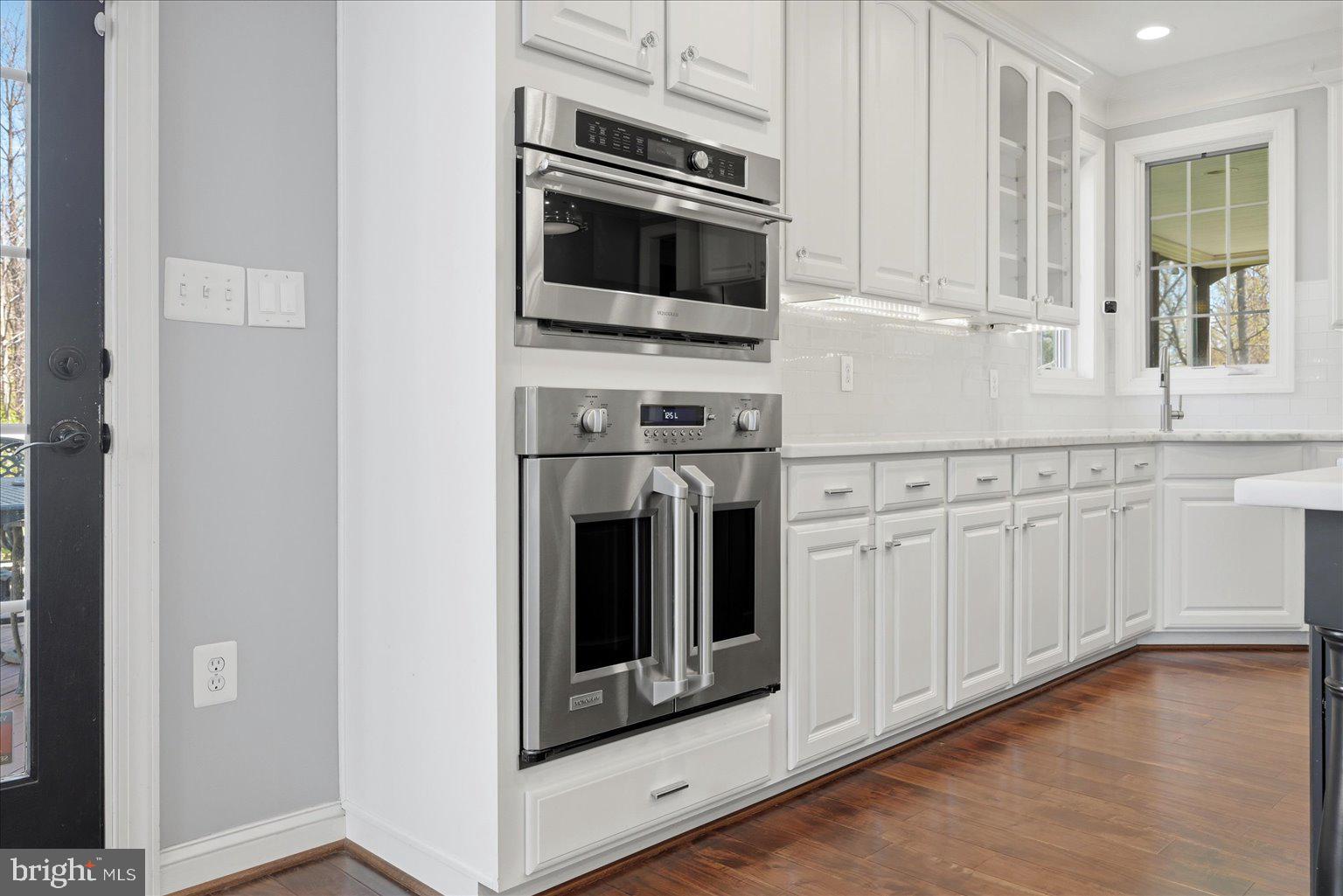 POLAND - Residential