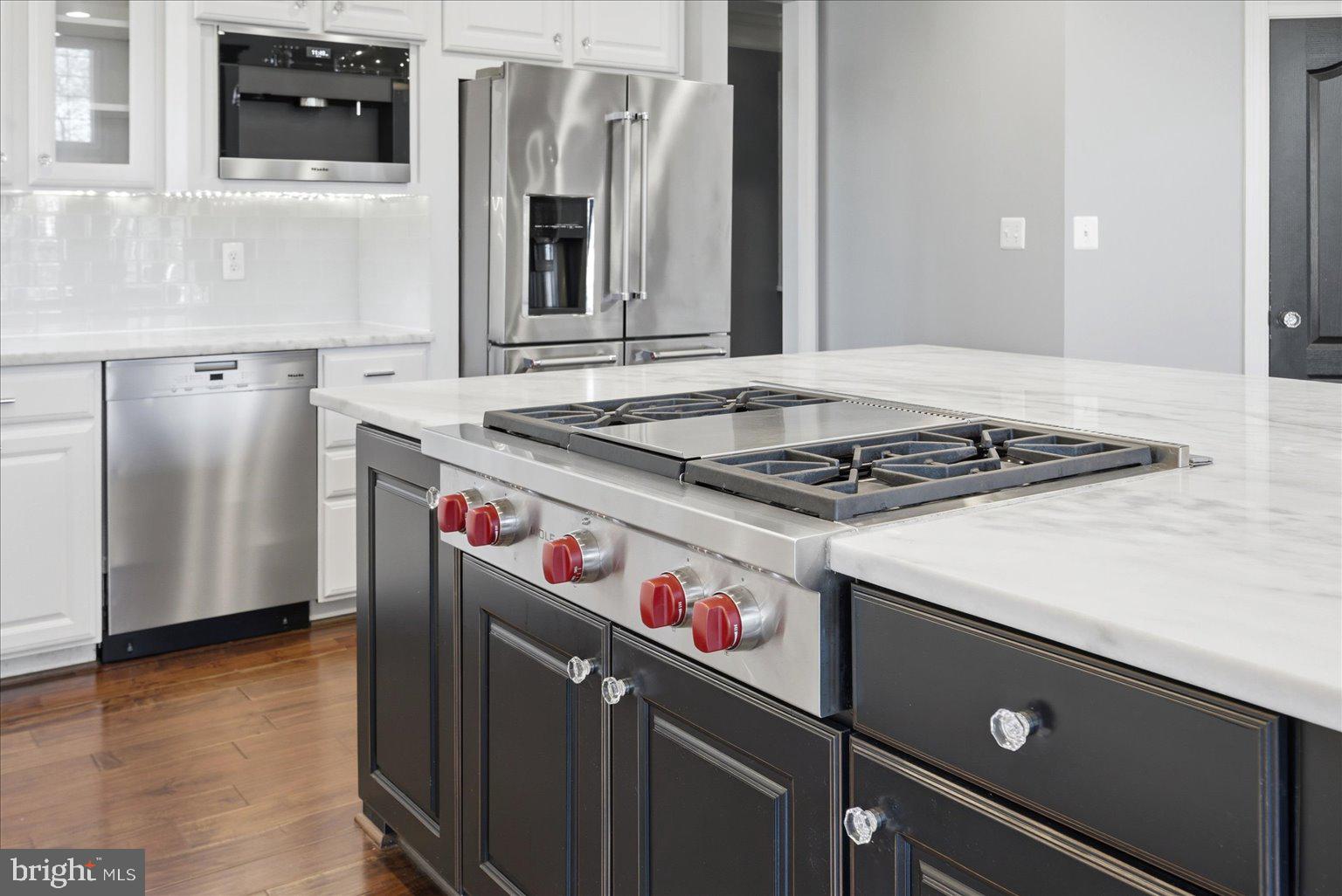 POLAND - Residential