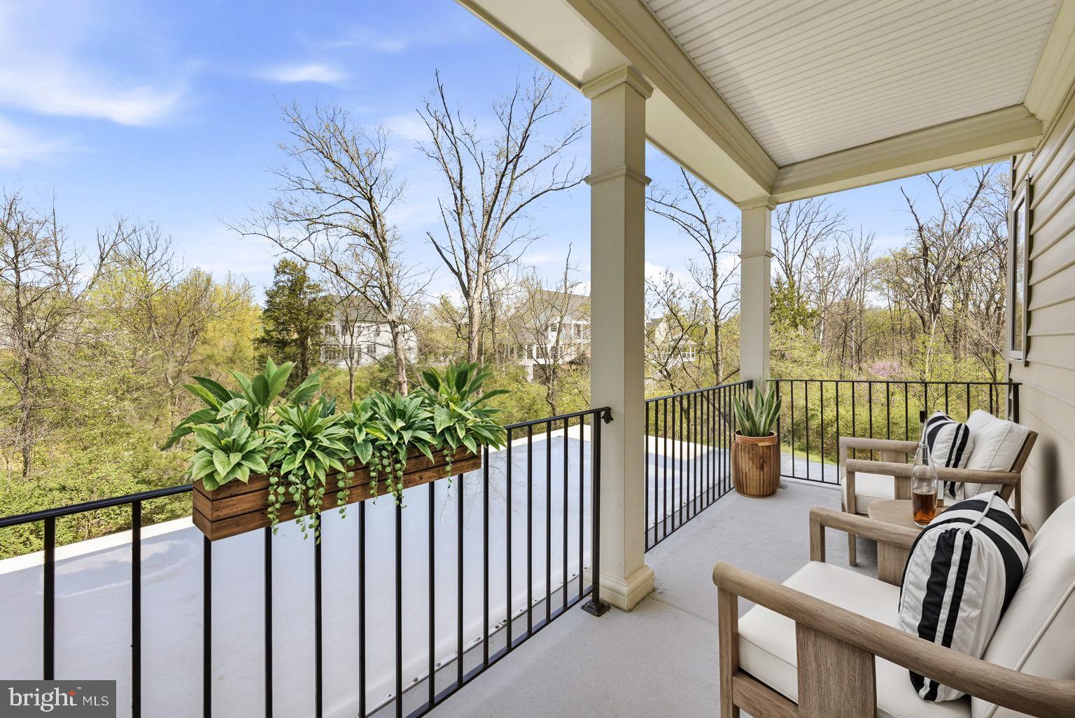 POLAND - Residential