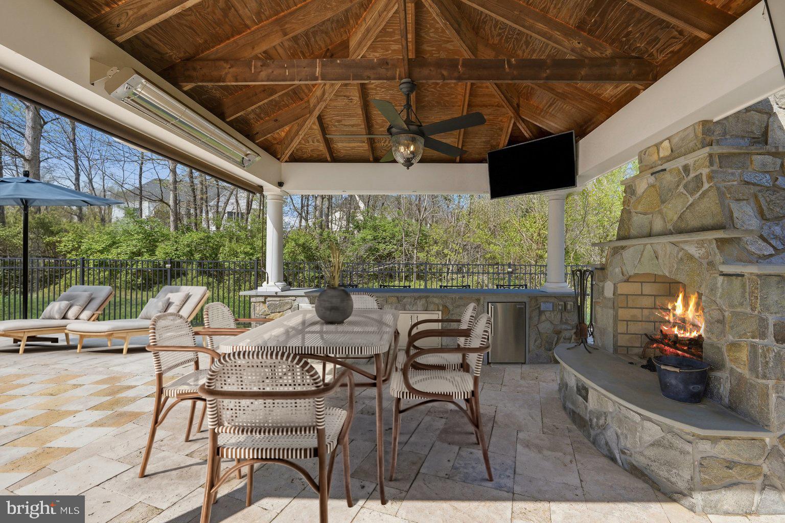 POLAND - Residential