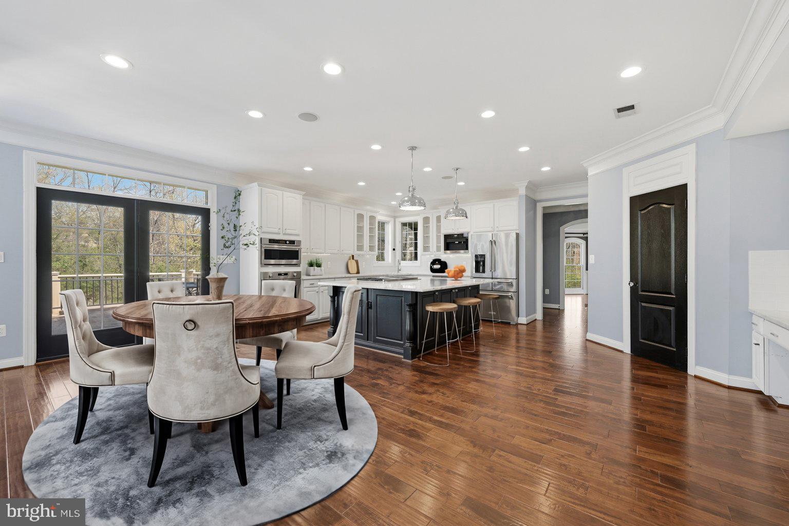 POLAND - Residential