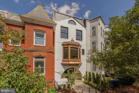 906 A STREET SE WASHINGTON DC 20003