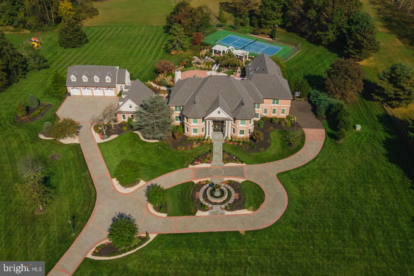 GRENOBLE MANOR - Residential