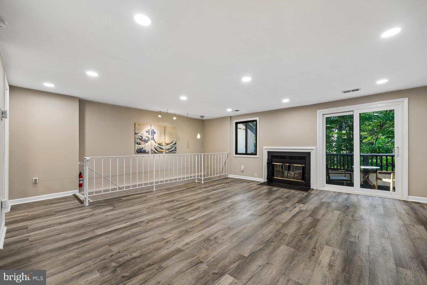 9753 HELLINGLY PLACE 19