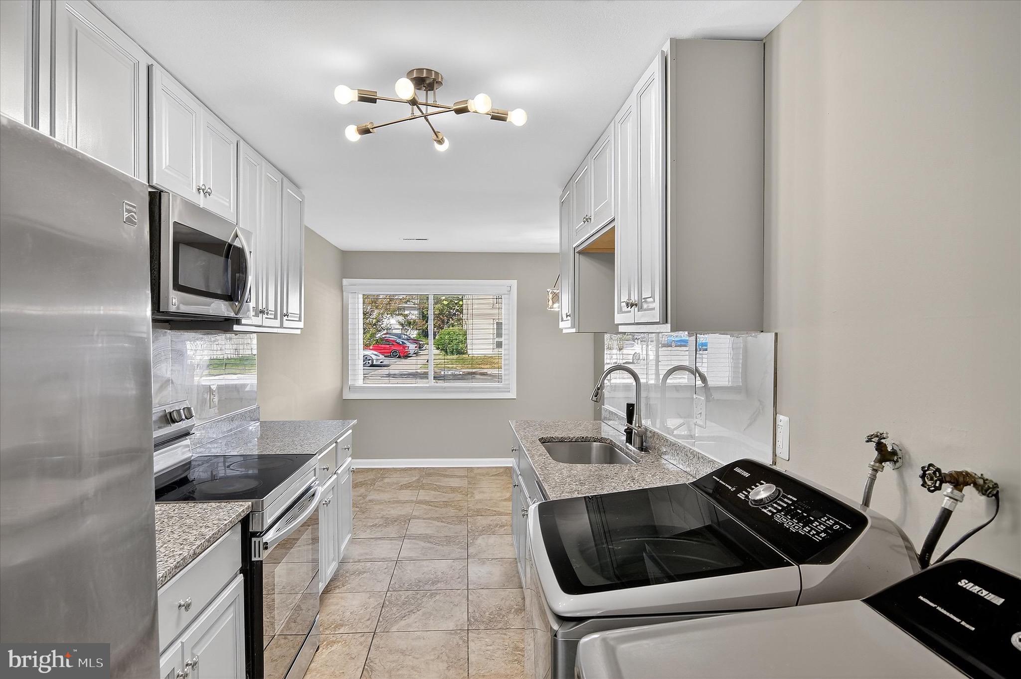 CRESTVIEW MEADOWS - Residential