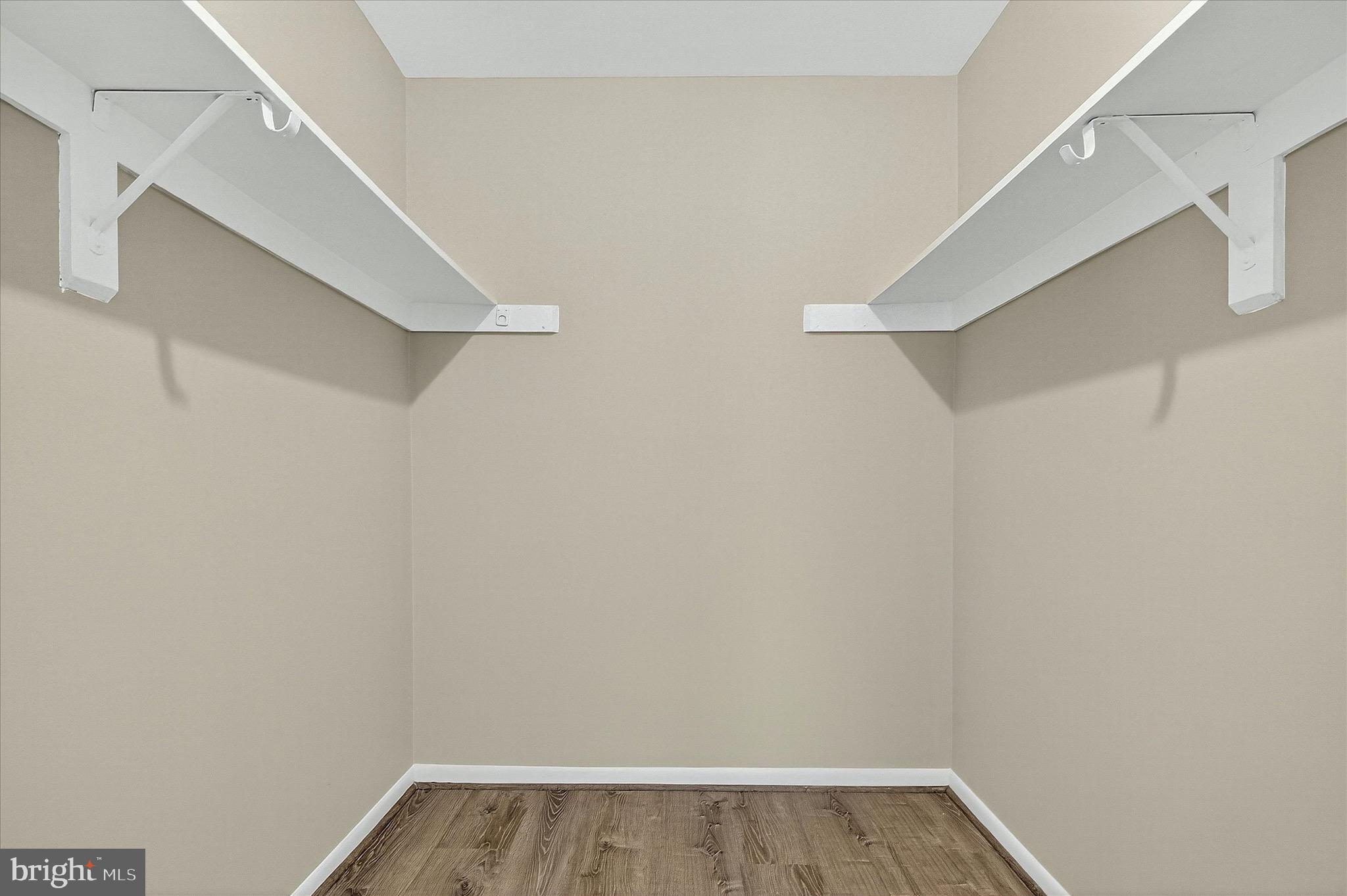 CRESTVIEW MEADOWS - Residential