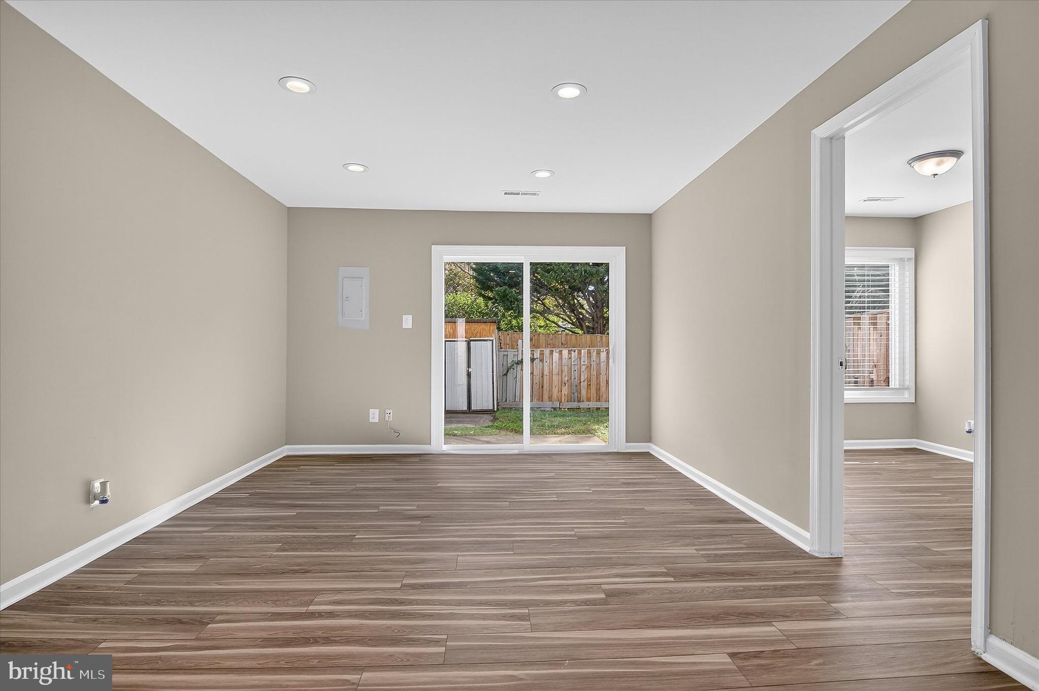 402 RENEAU WAY